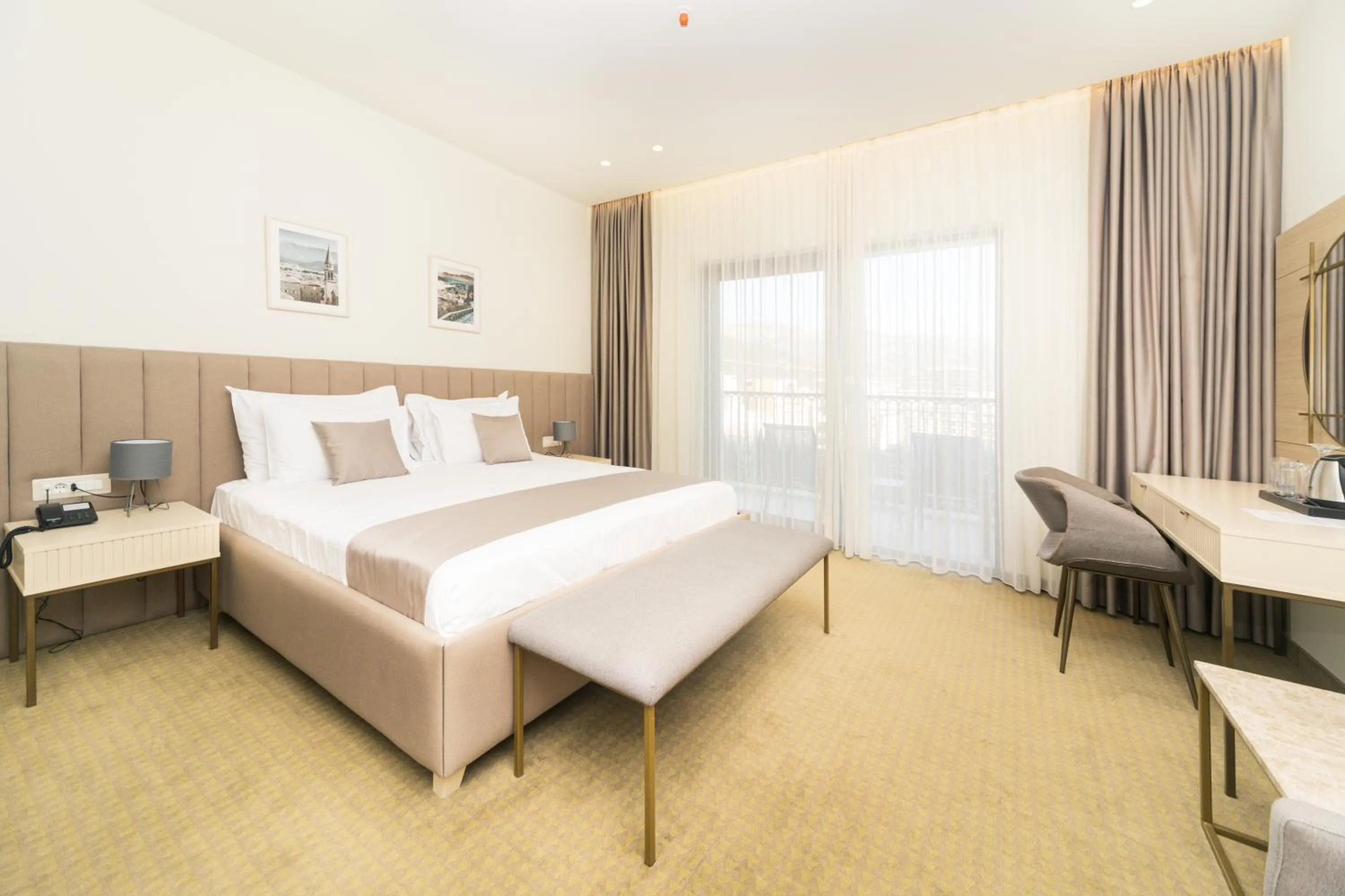 Bed in Hotel Pima Budva