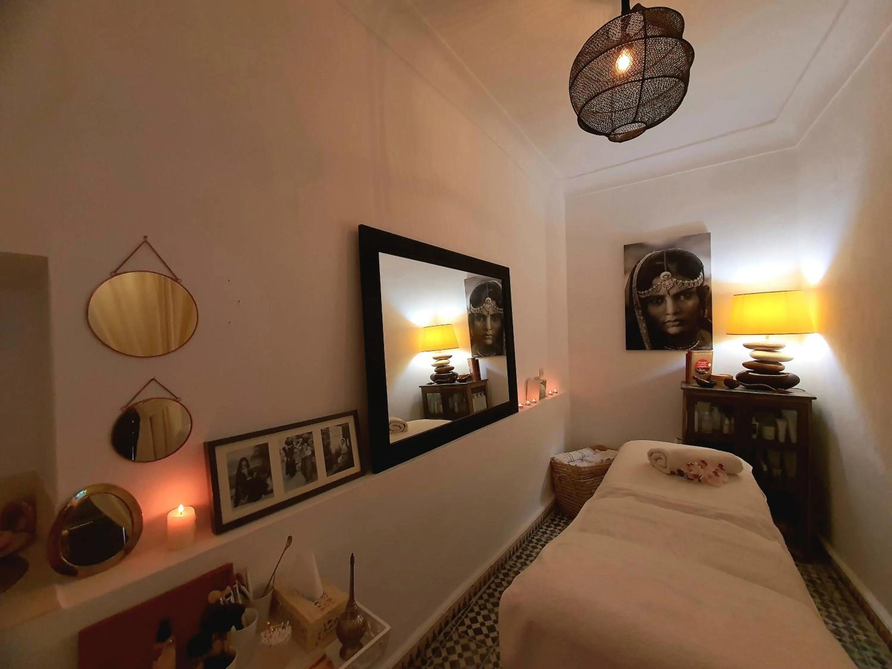 Massage, Bed in Riad Dar Zouar & Spa