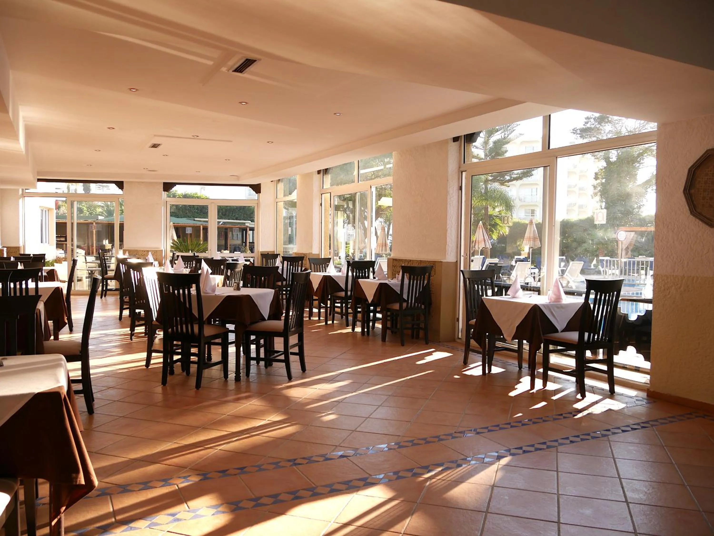 Restaurant/places to eat in Odyssee Park Hotel