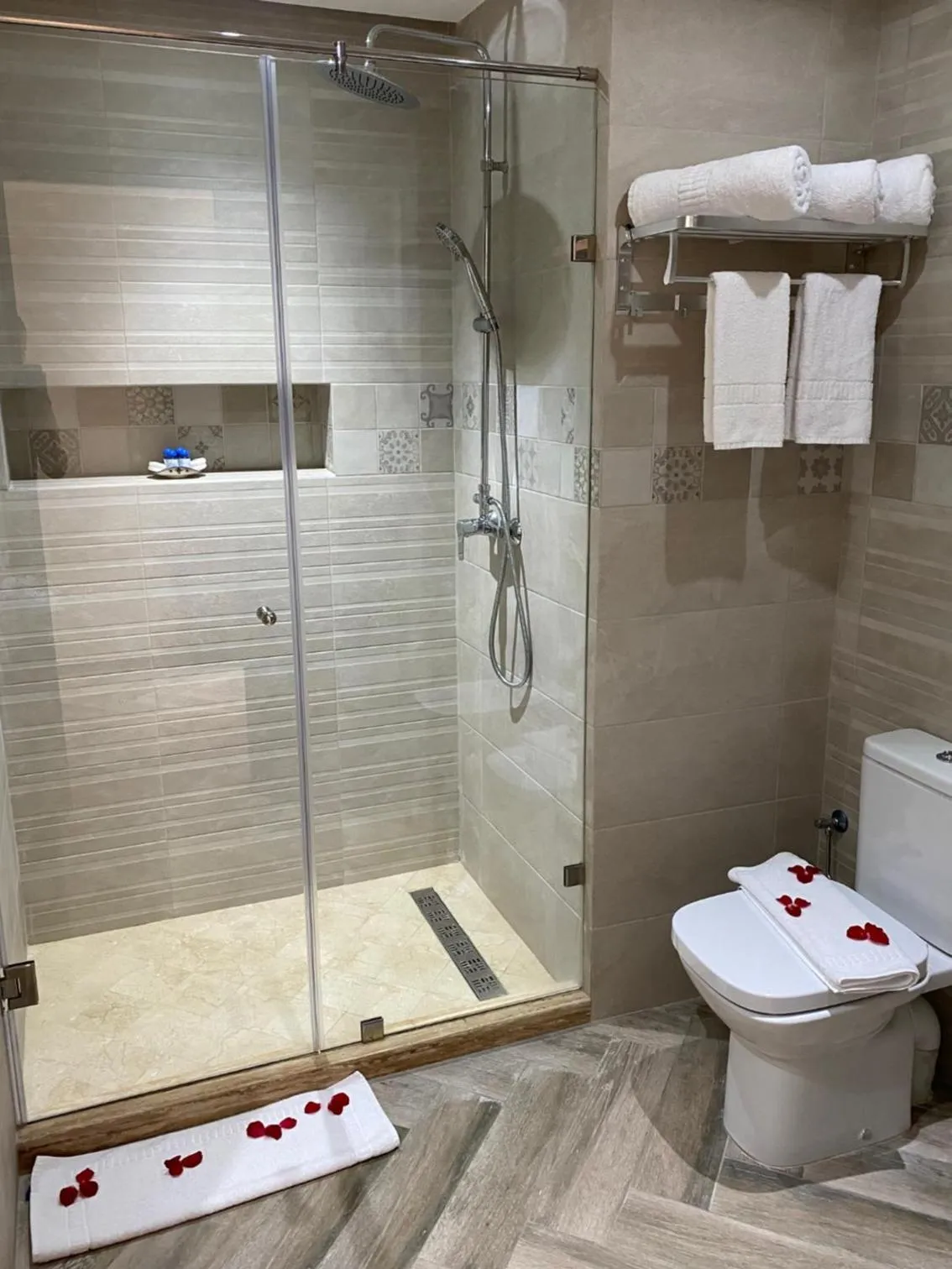 Bathroom in Golden Beach Appart'hotel