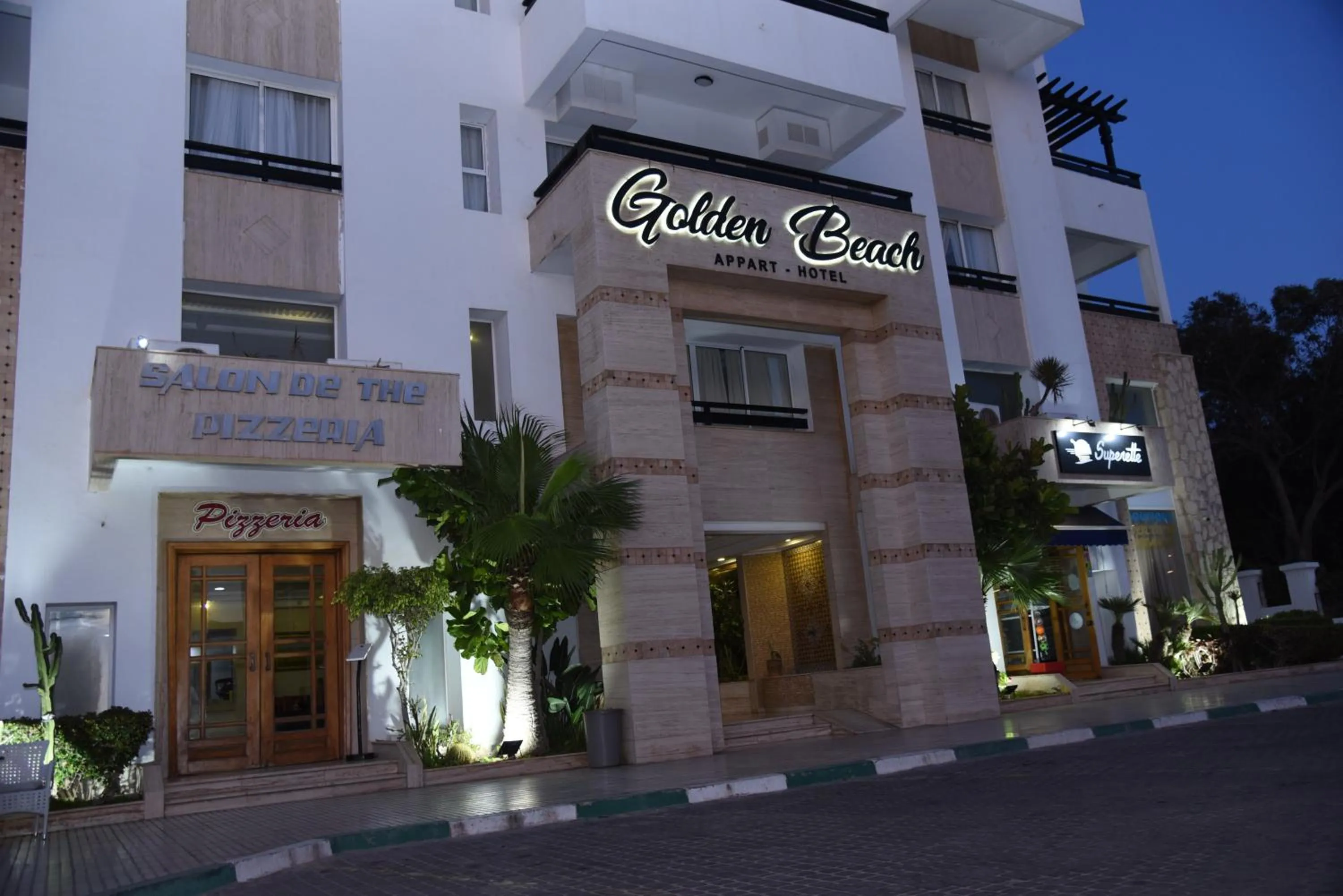 Property building in Golden Beach Appart'hotel
