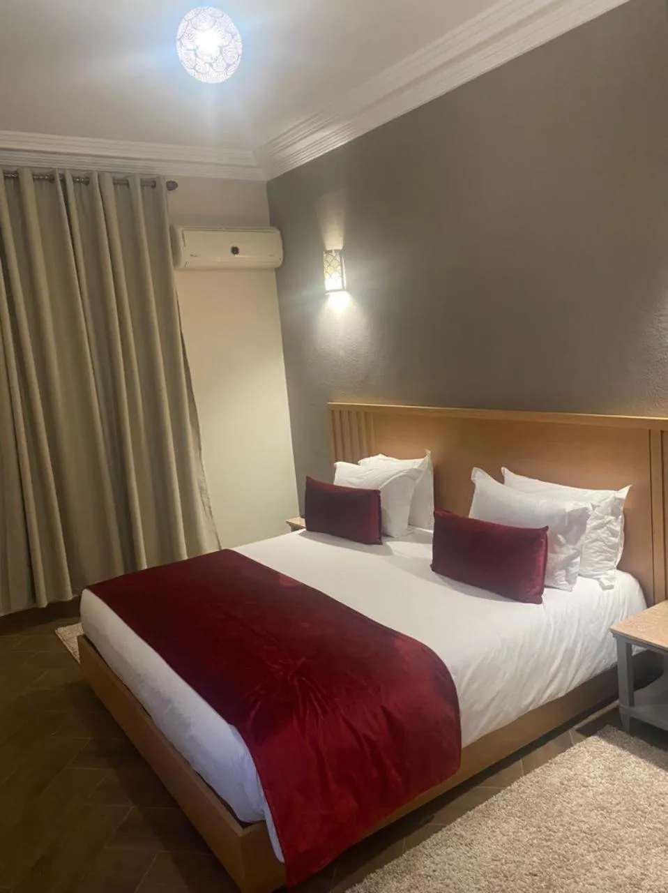 Bedroom, Bed in Golden Beach Appart'hotel