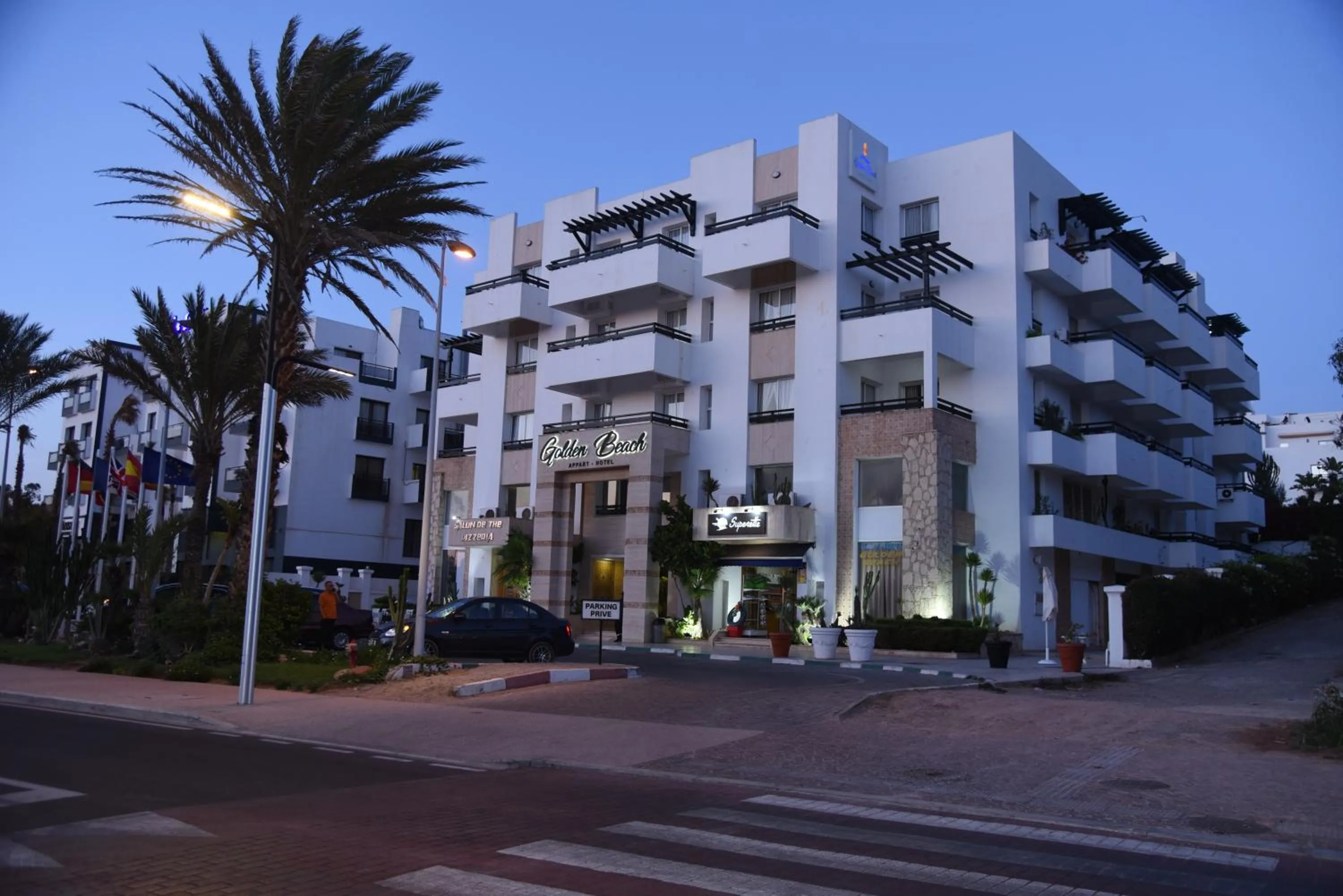 Property building in Golden Beach Appart'hotel
