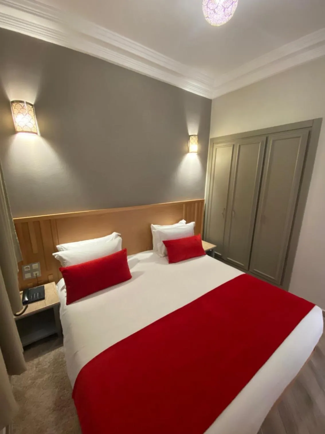 Bedroom, Bed in Golden Beach Appart'hotel