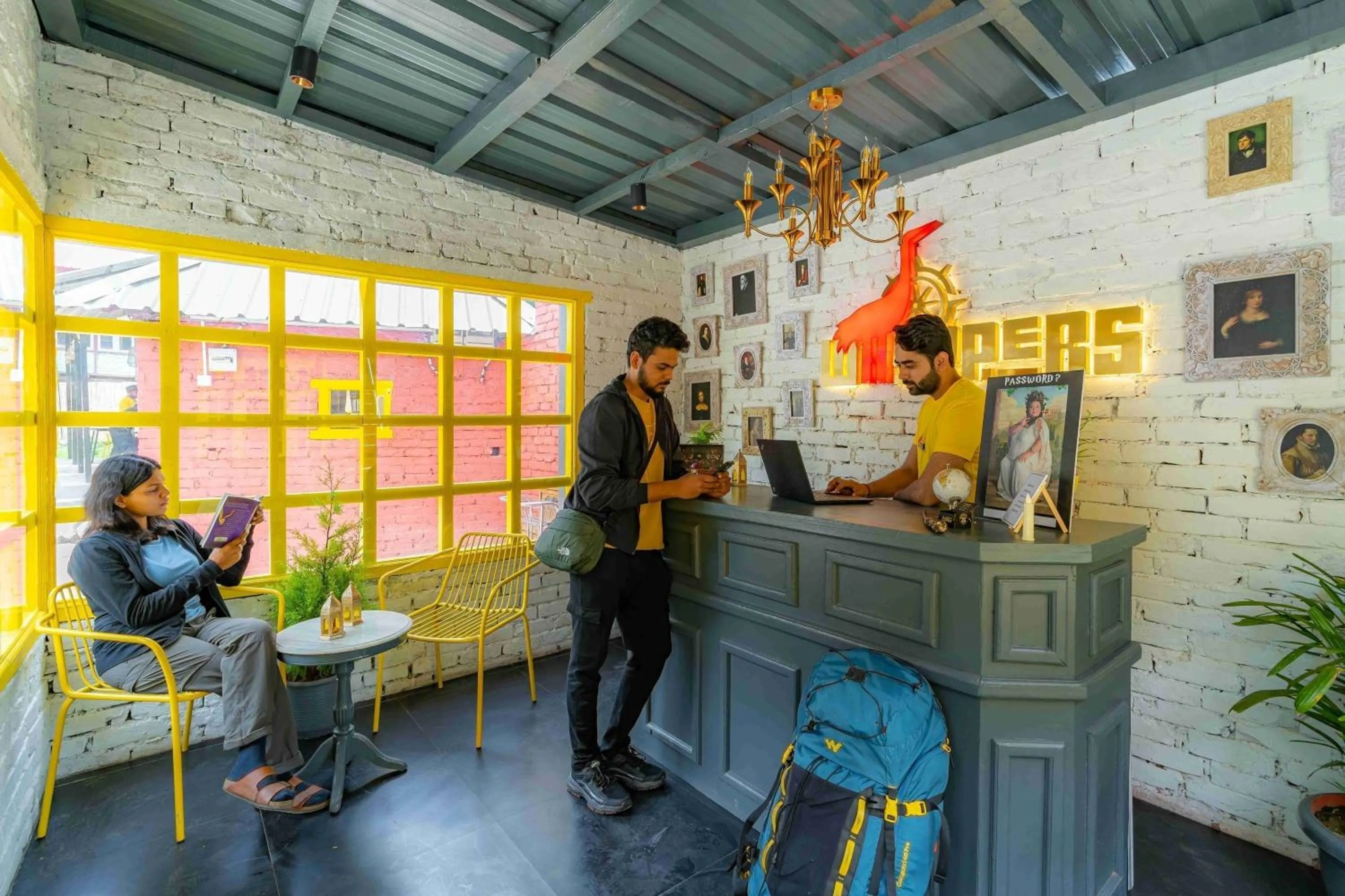 Property building in Whoopers Boutique Kasol