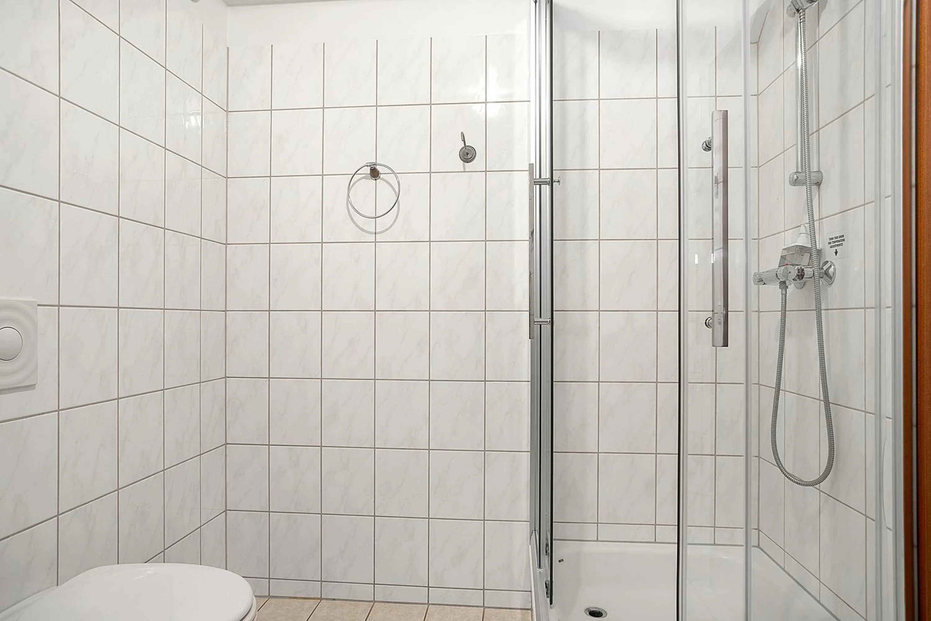 Shower in Stay Apartments Einholt