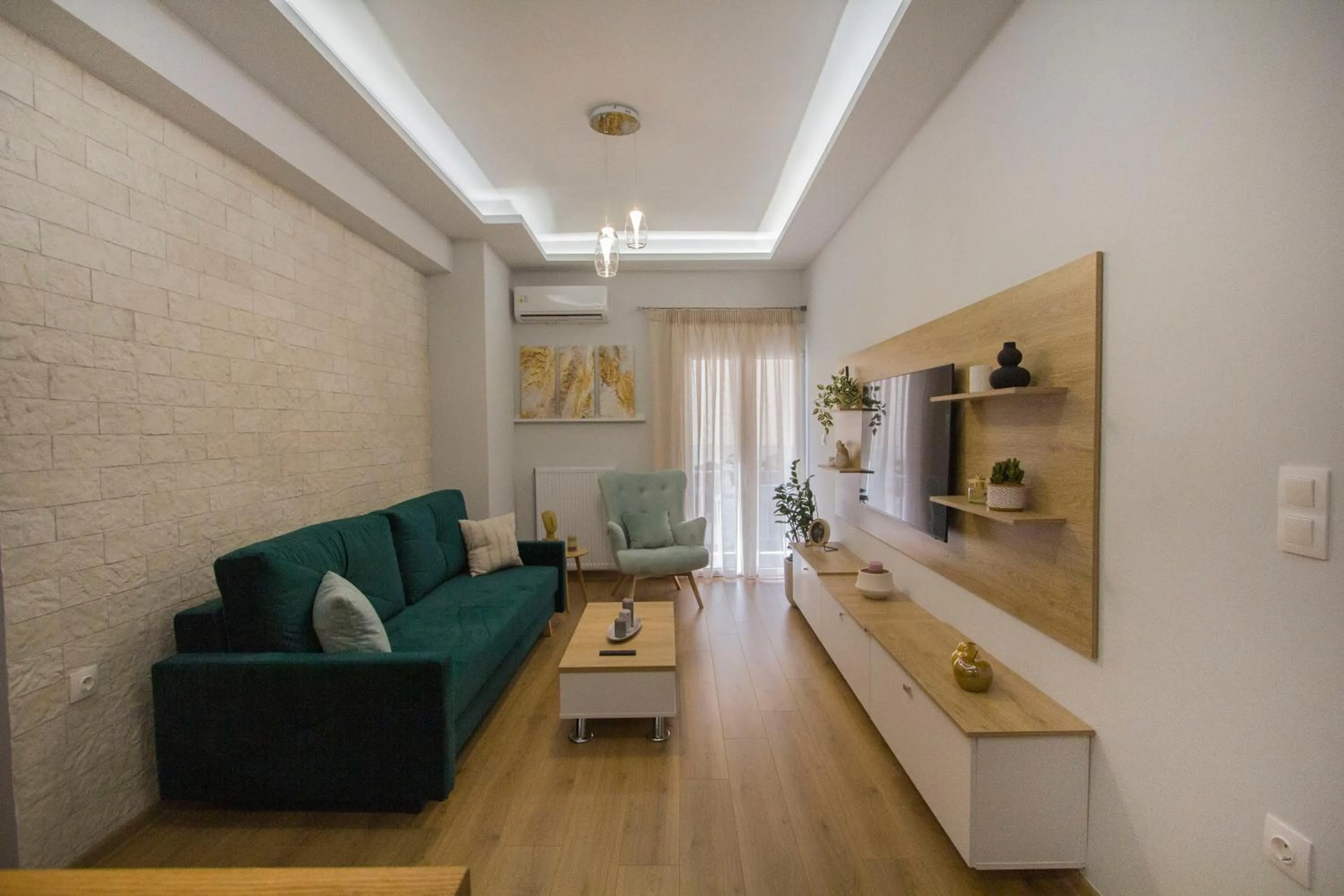 One-Bedroom Apartment in Luxurious apt near Ampelokipoi Metro station