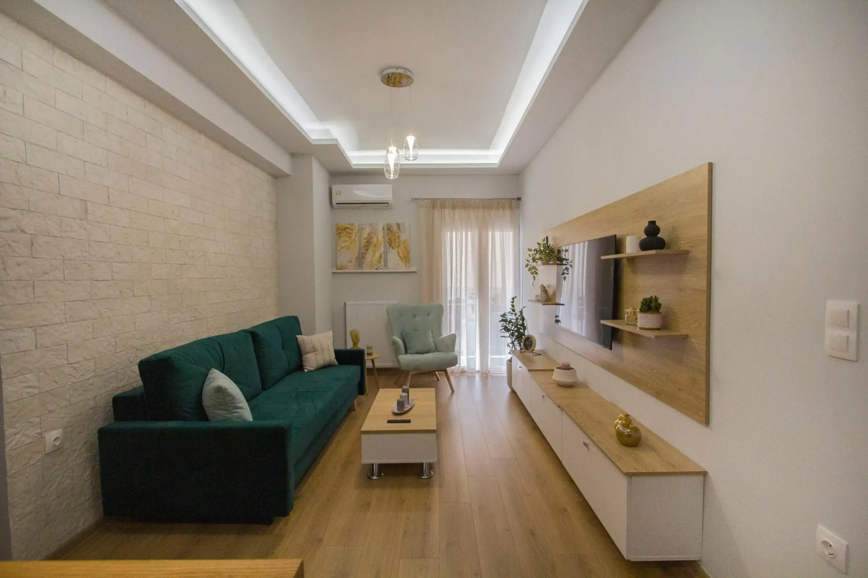 One-Bedroom Apartment in Luxurious apt near Ampelokipoi Metro station One-Bedroom Apartment in Luxurious apt near Ampelokipoi Metro station