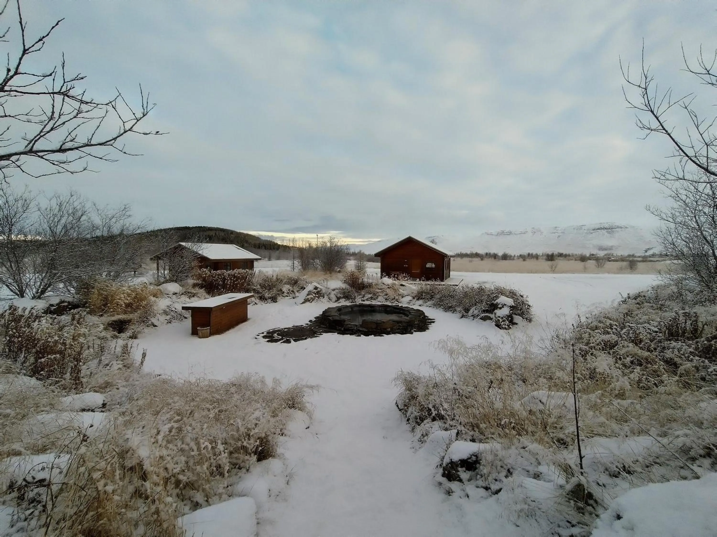 Garden view in Hestasport Cottages