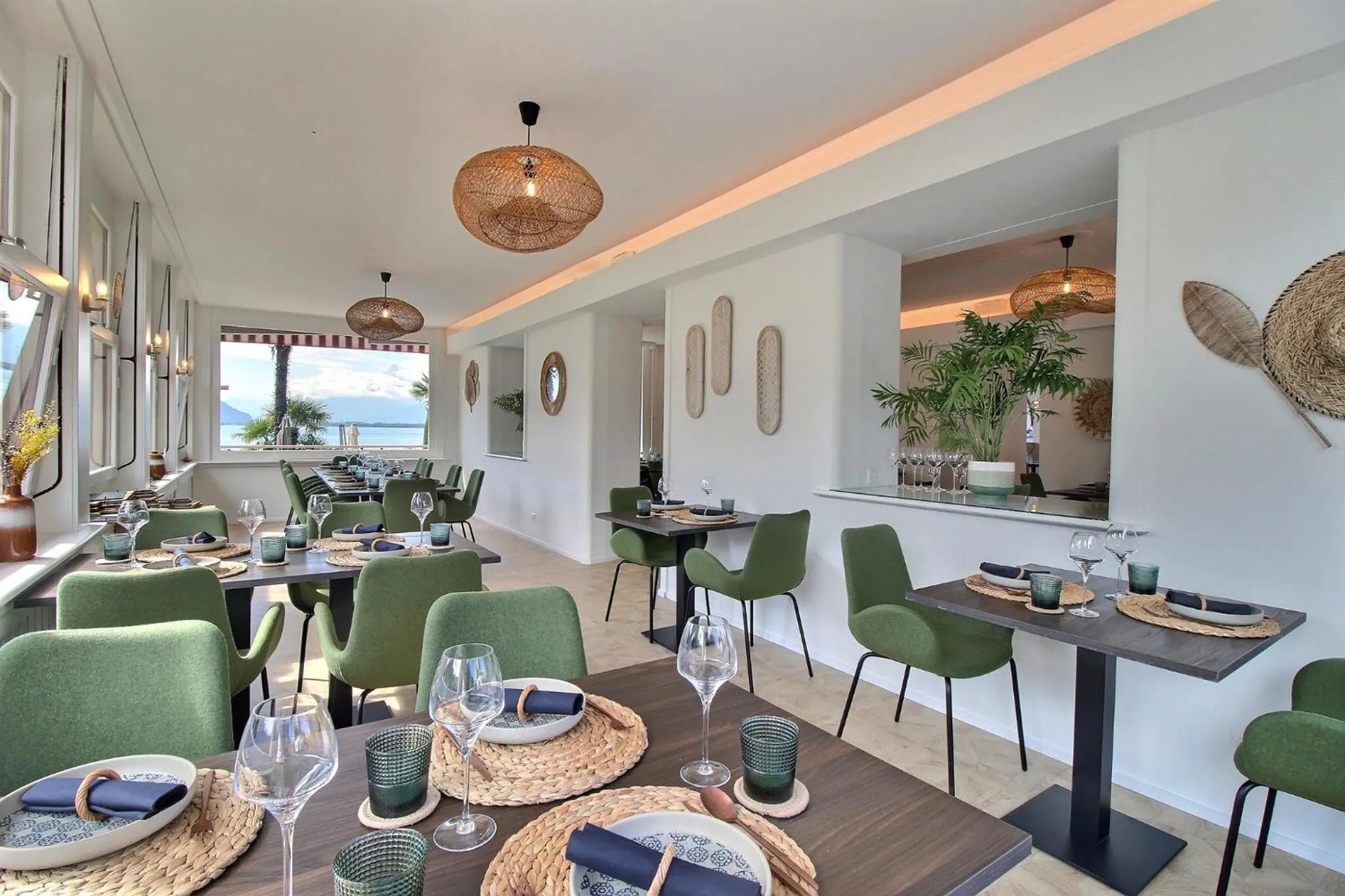 Restaurant/places to eat in JETTY Montreux