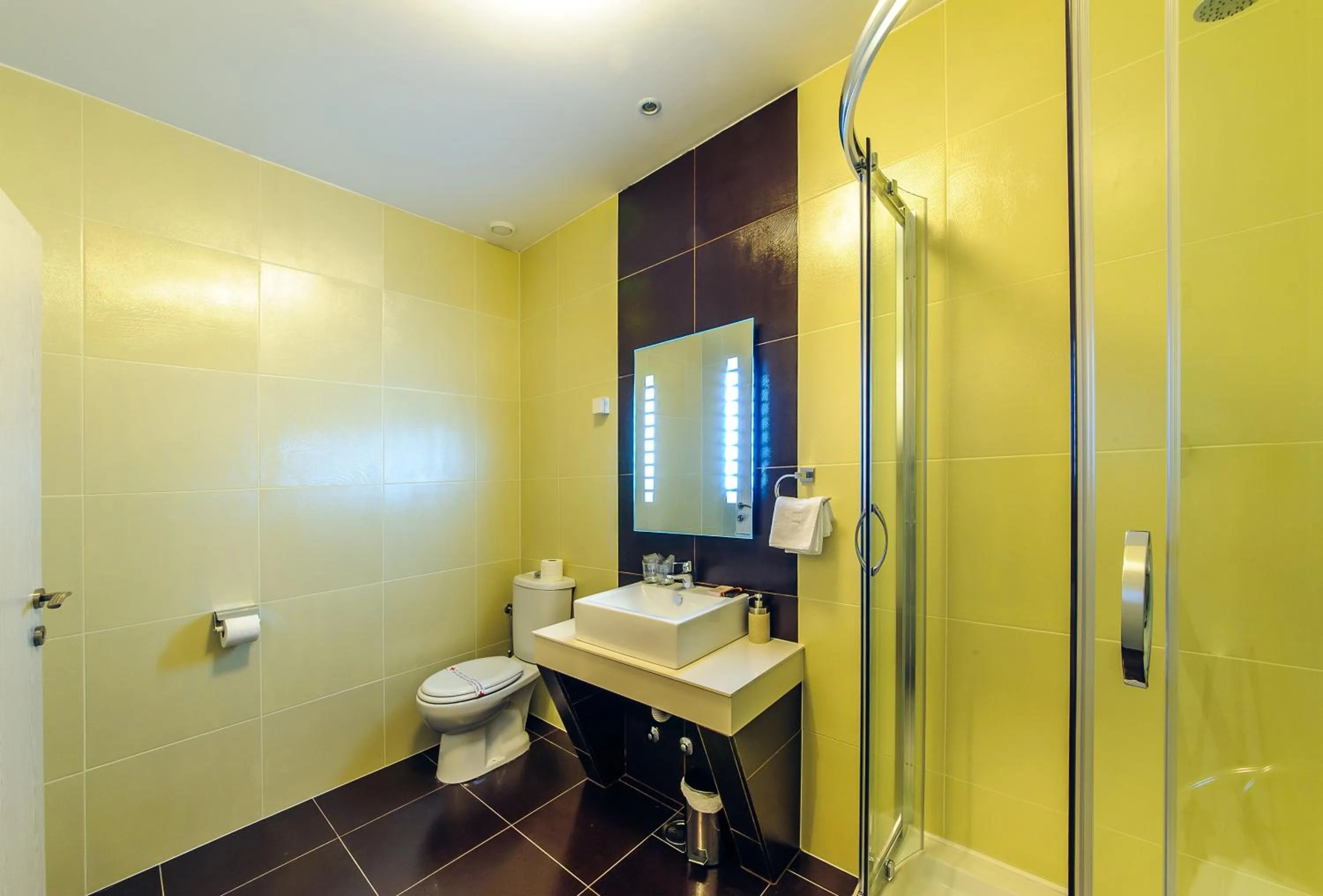 Bathroom in Philia Hotel