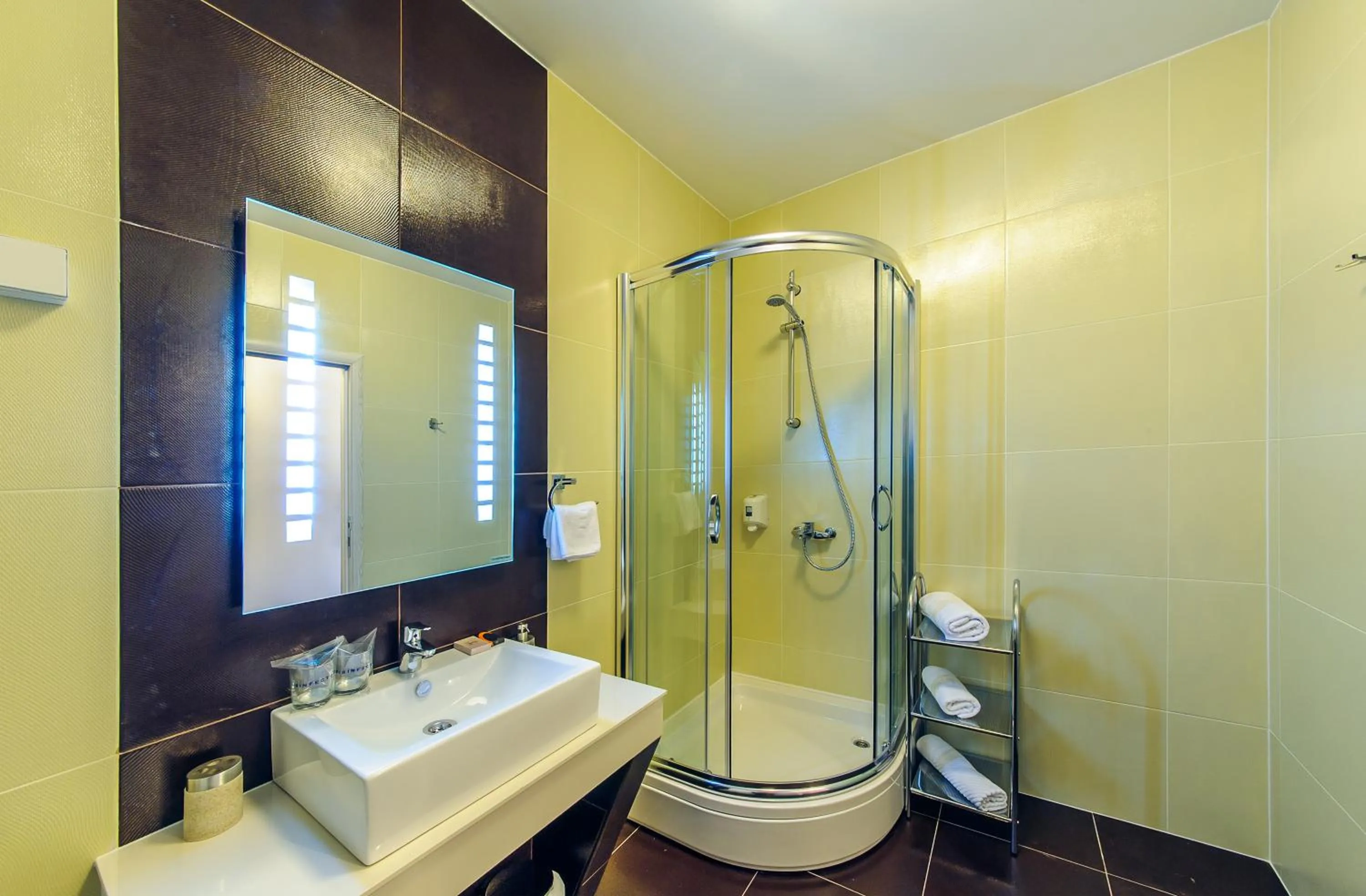 Bathroom in Philia Hotel