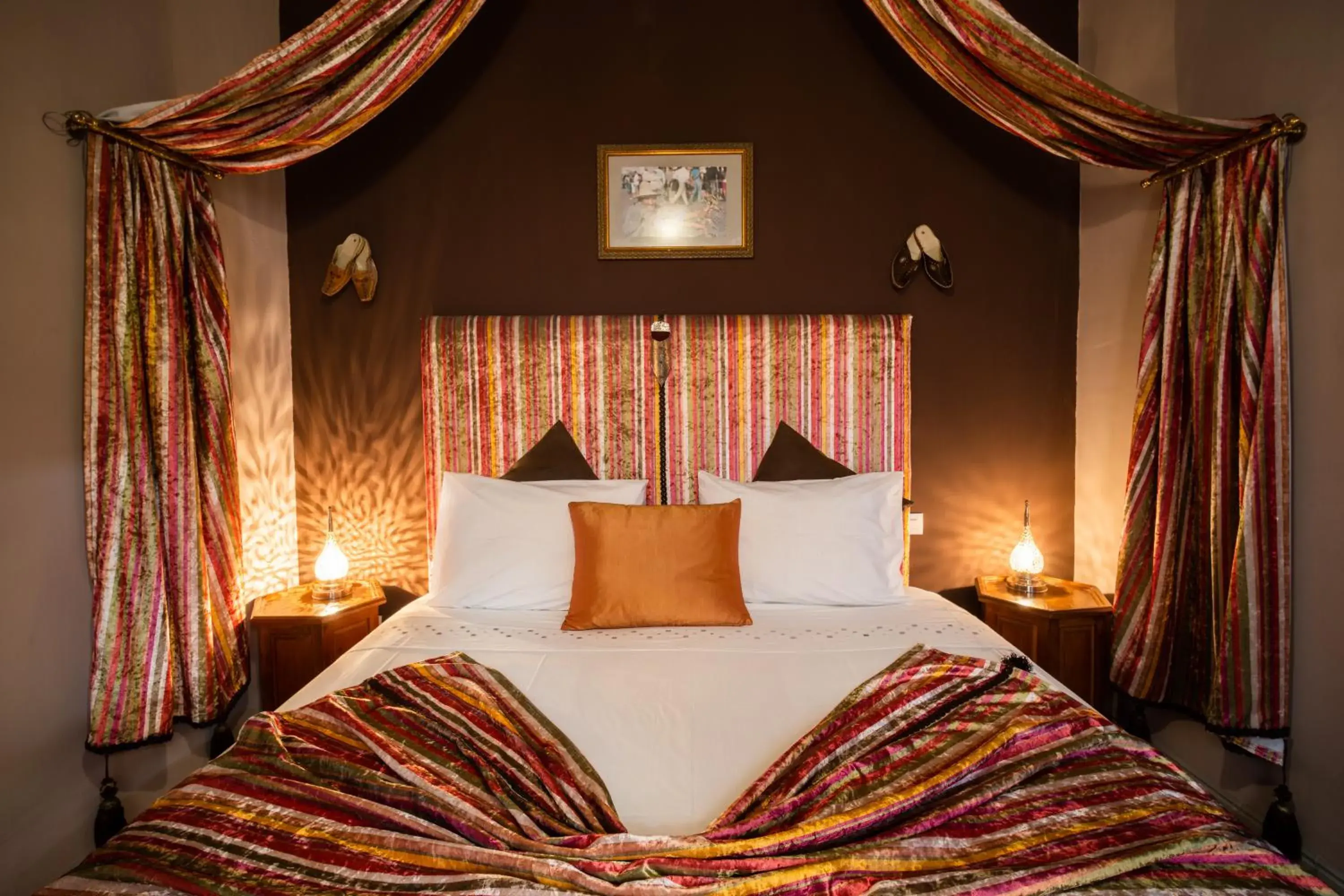 Double Room with Private Bathroom - single occupancy in Riad Azcona Double Room with Private Bathroom - single occupancy in Riad Azcona