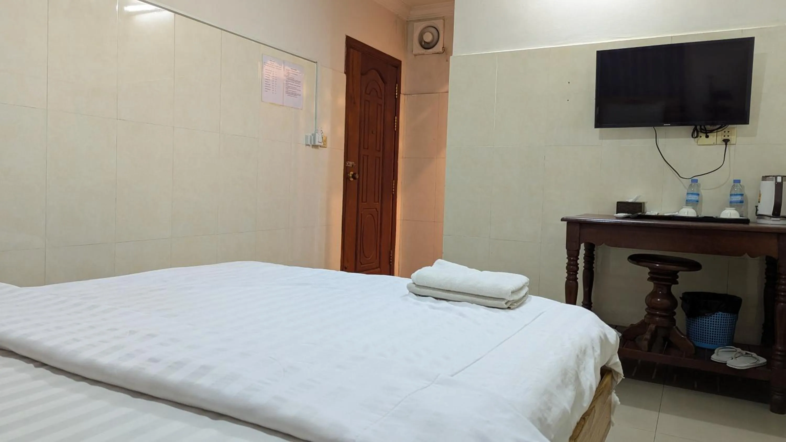 Bedroom, Bed in Empire House, Phnom Penh