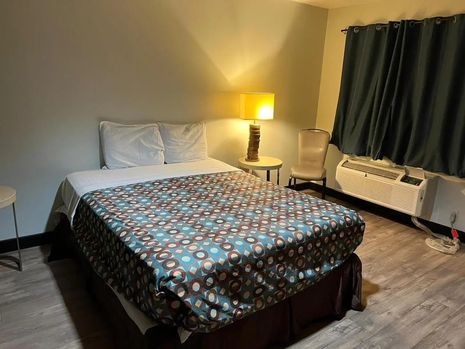 Economy Single Room - single occupancy in Goldstar Inn Economy Single Room - single occupancy in Goldstar Inn