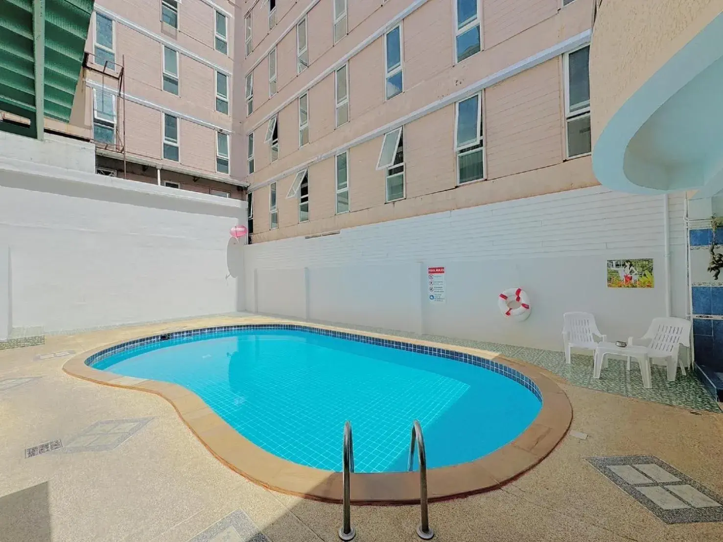 Pool view in Lime Hotel Pool view in Lime Hotel