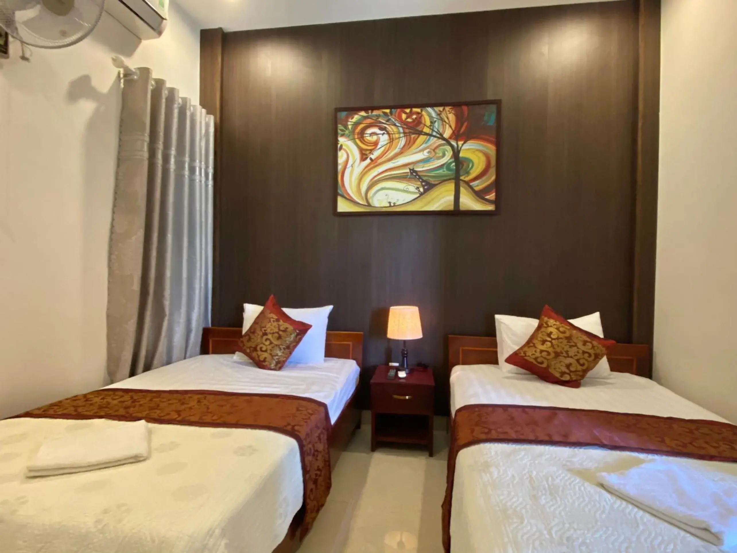 Bed in Hoàng Ngân Hotel Phú Yên Bed in Hoàng Ngân Hotel Phú Yên