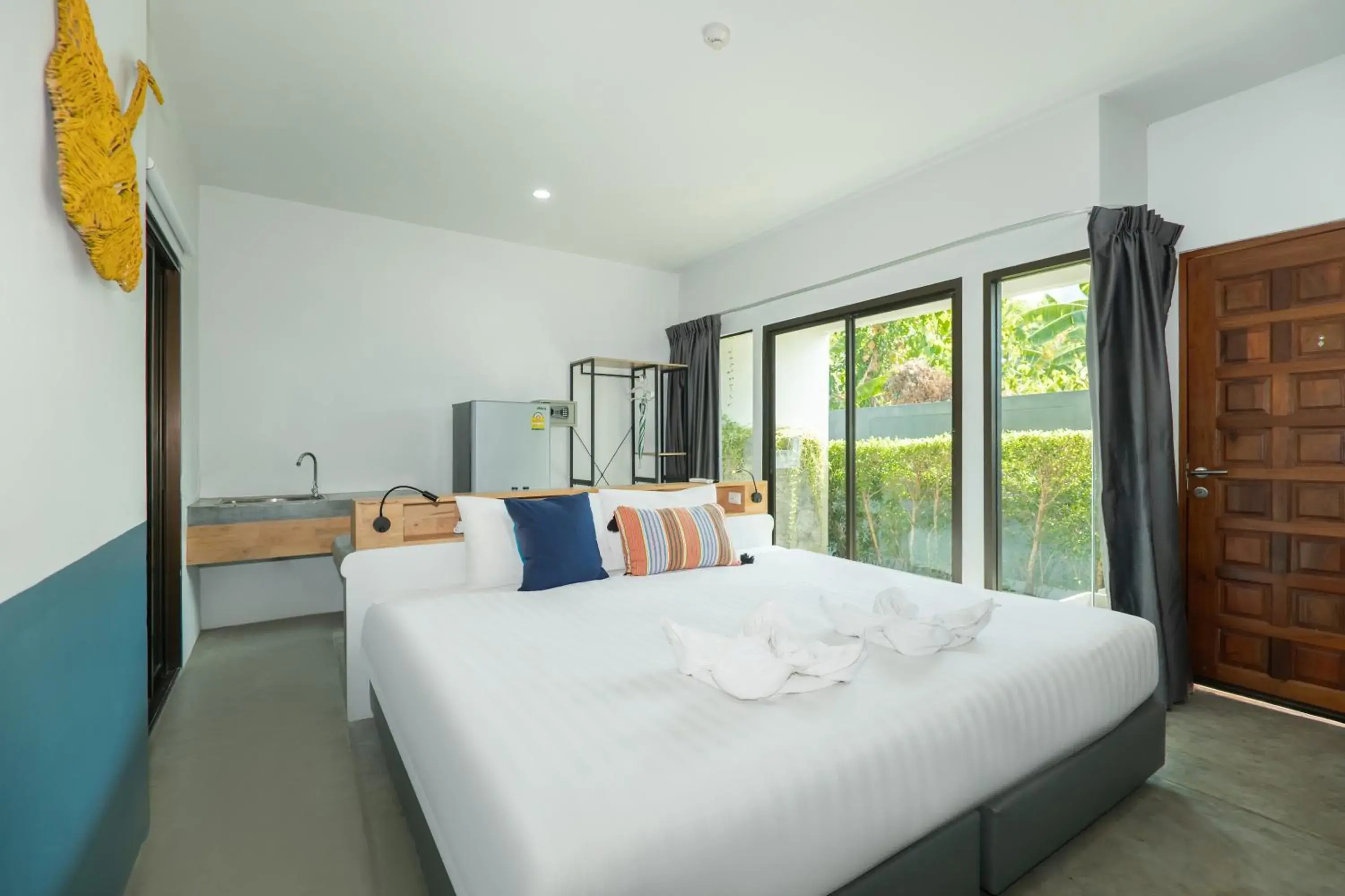 Superior Double Room in KRAAM Silhouette Hotel and Cafe Phuket Superior Double Room in KRAAM Silhouette Hotel and Cafe Phuket