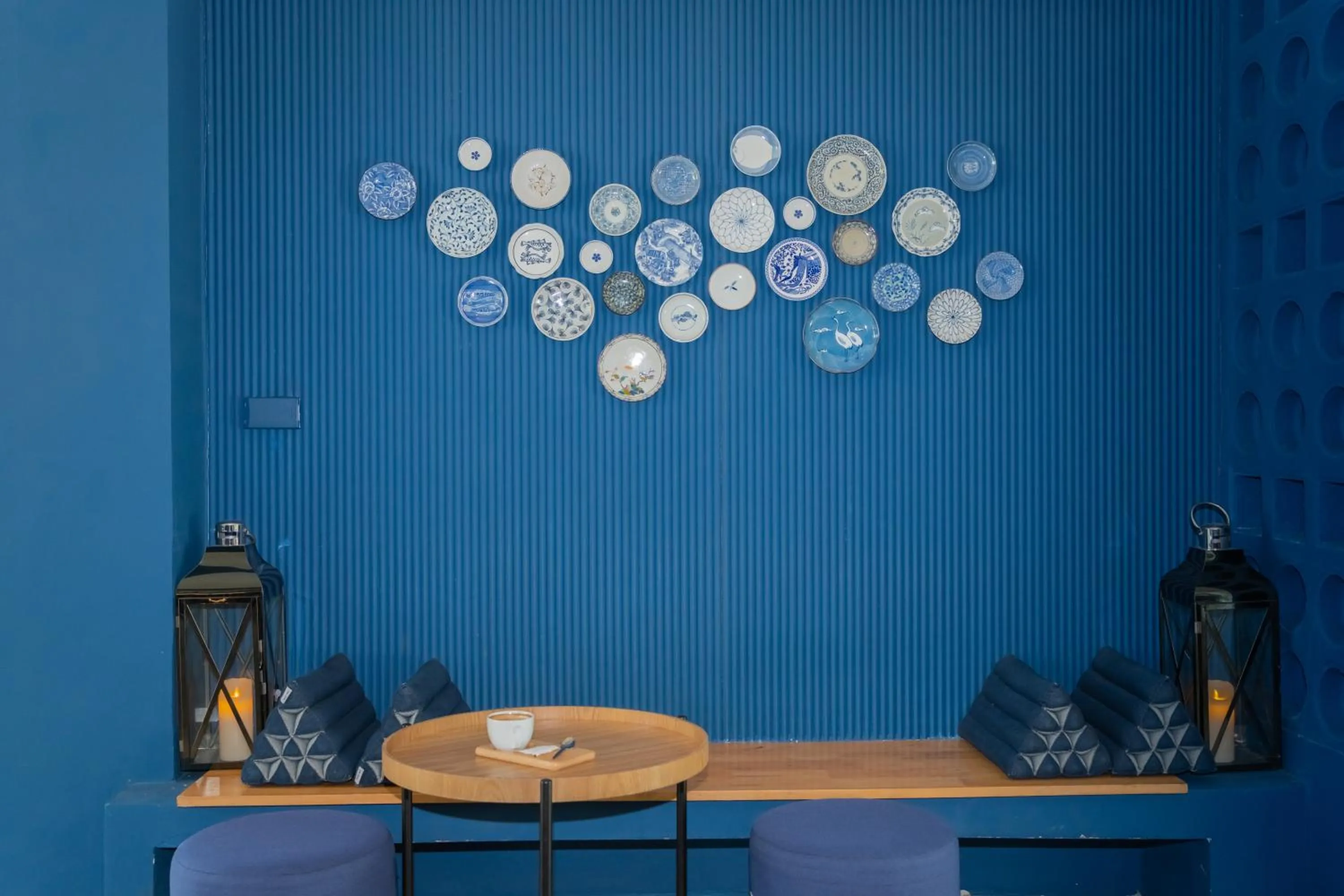 Decorative detail in Kraam Silhouette Hotel and Cafe Phuket- Chalong pier Hotel