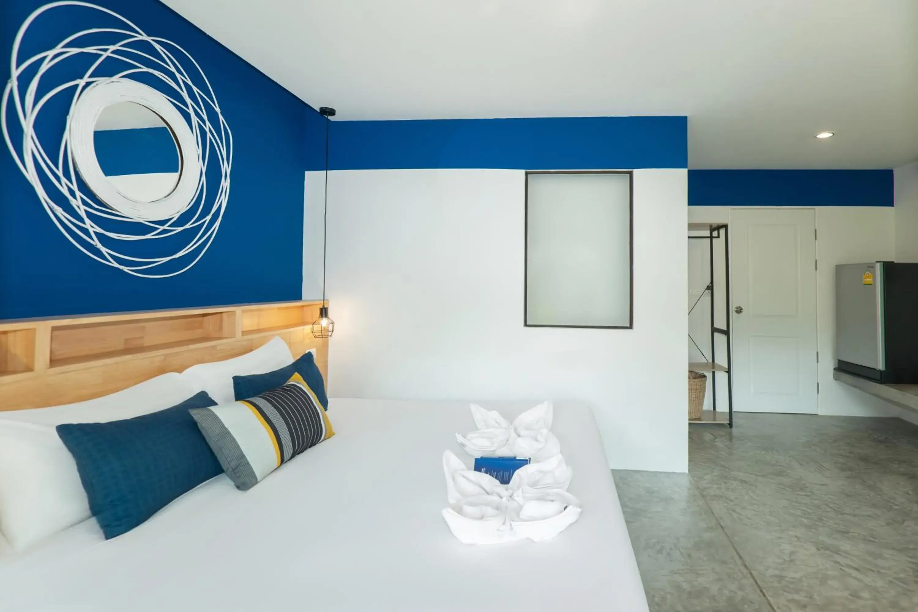 Double Room with Mountain View in Kraam Silhouette Hotel and Cafe Phuket- Chalong pier Hotel Double Room with Mountain View in Kraam Silhouette Hotel and Cafe Phuket- Chalong pier Hotel