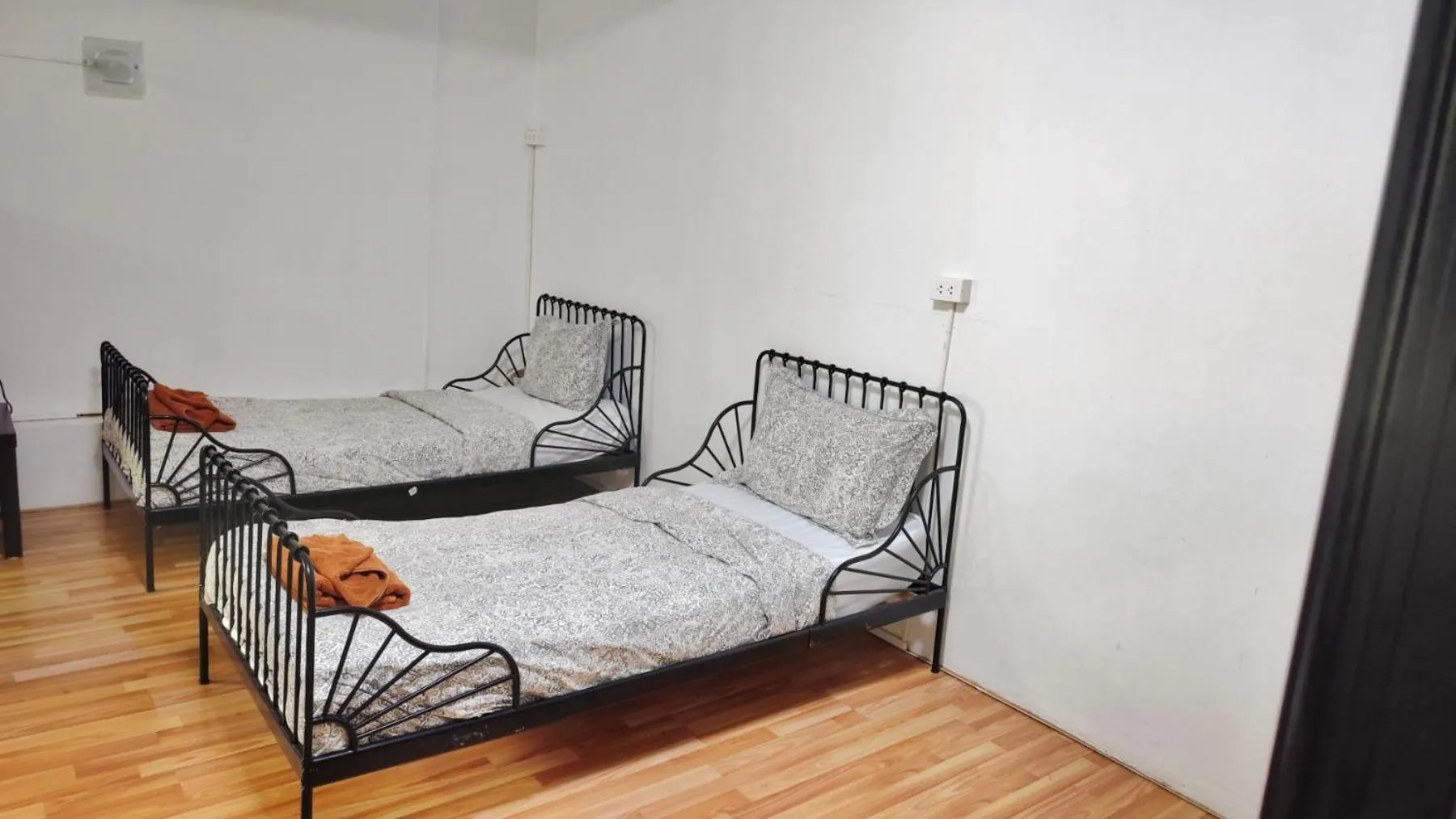 Bed in Doodle Lodge Bangkok