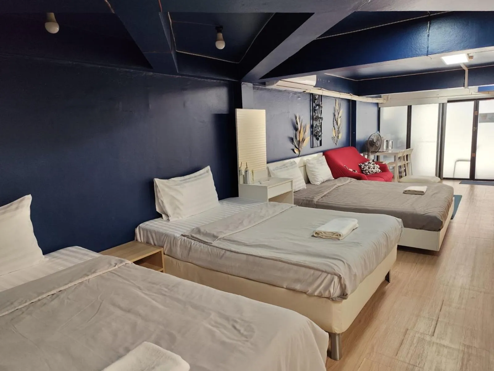 Bed in Doodle Lodge Bangkok