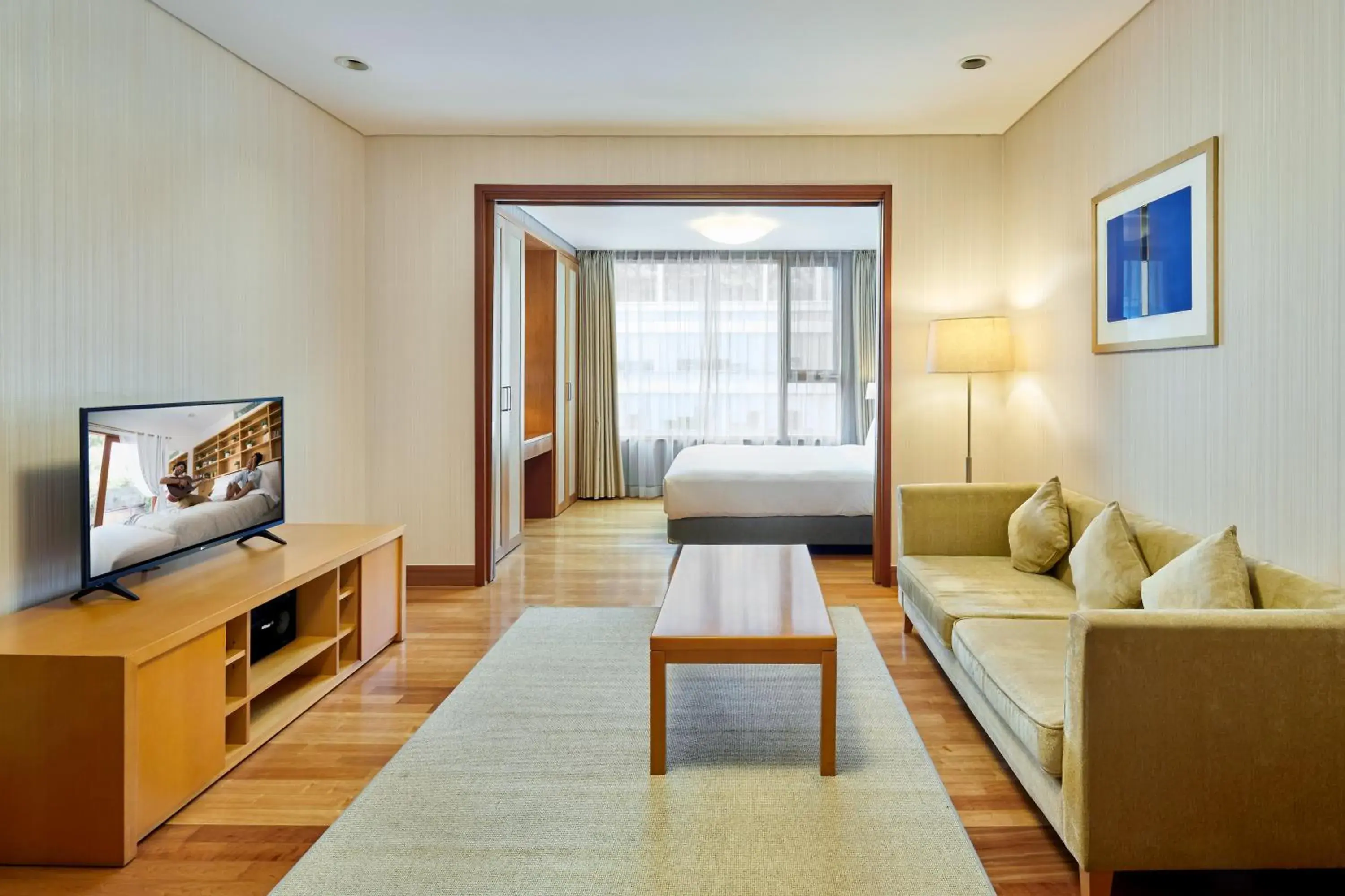 Executive One-Bedroom Suite in Somerset Palace Seoul Executive One-Bedroom Suite in Somerset Palace Seoul