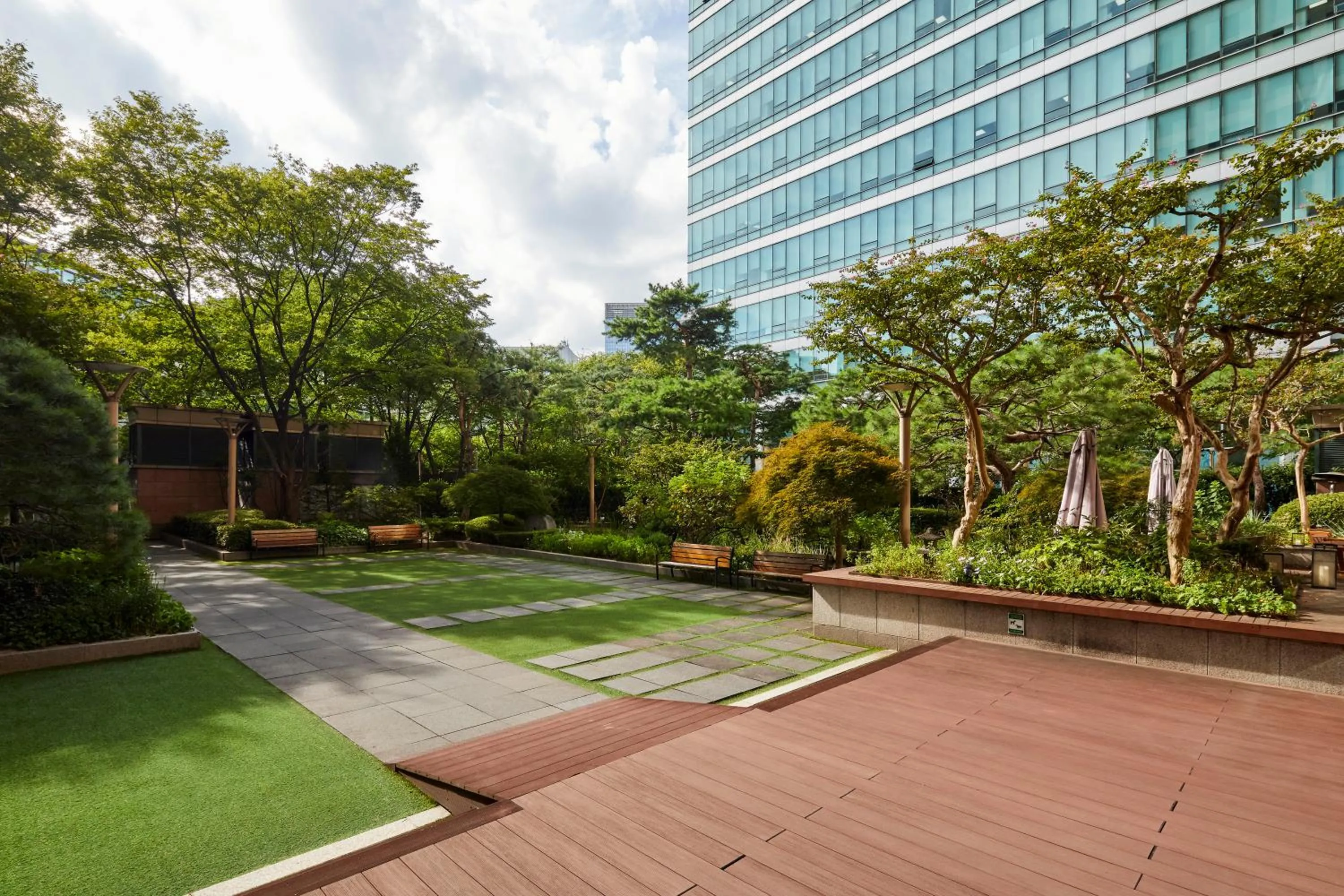 Garden in Somerset Palace Seoul