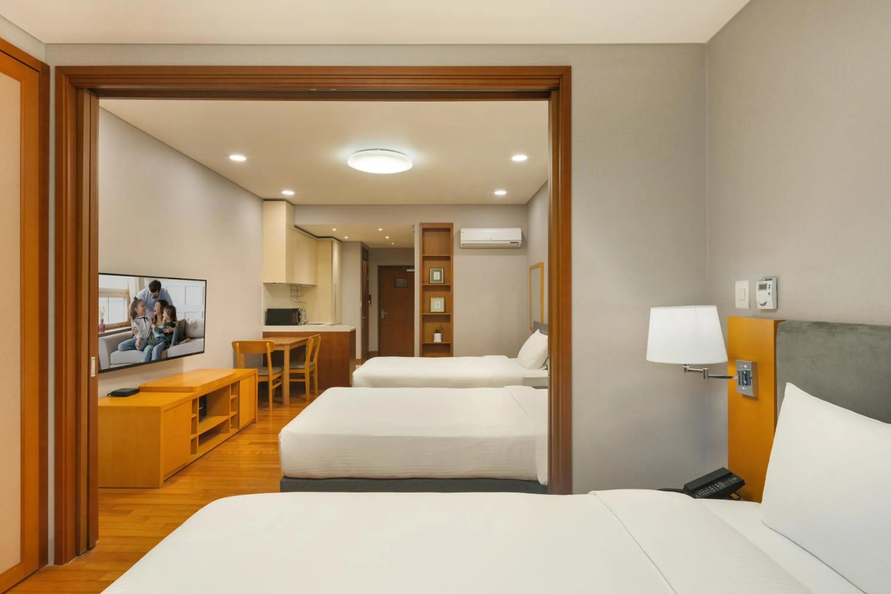 Bedroom, Bed in Somerset Palace Seoul