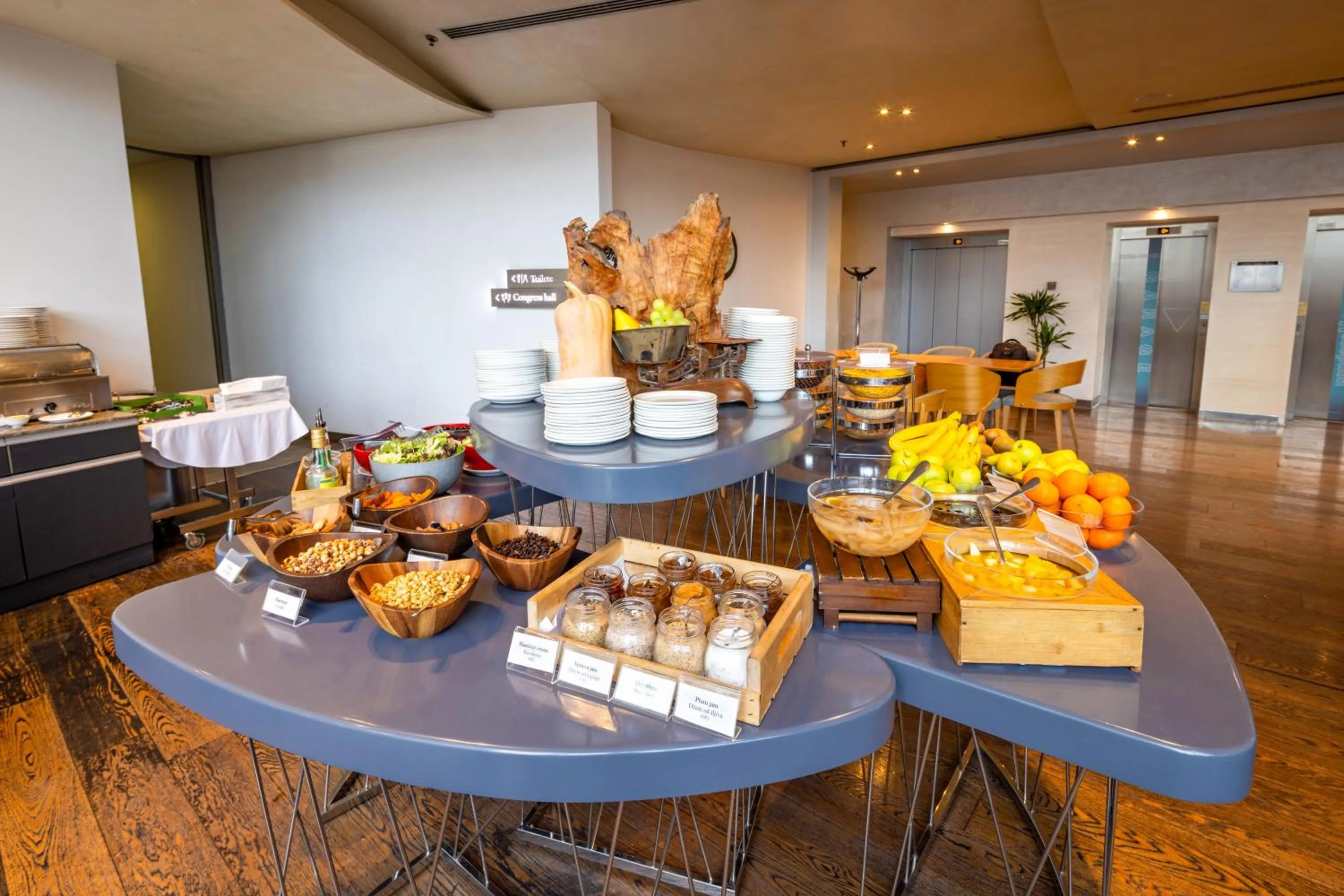 Breakfast in Nobel Zira Hotel