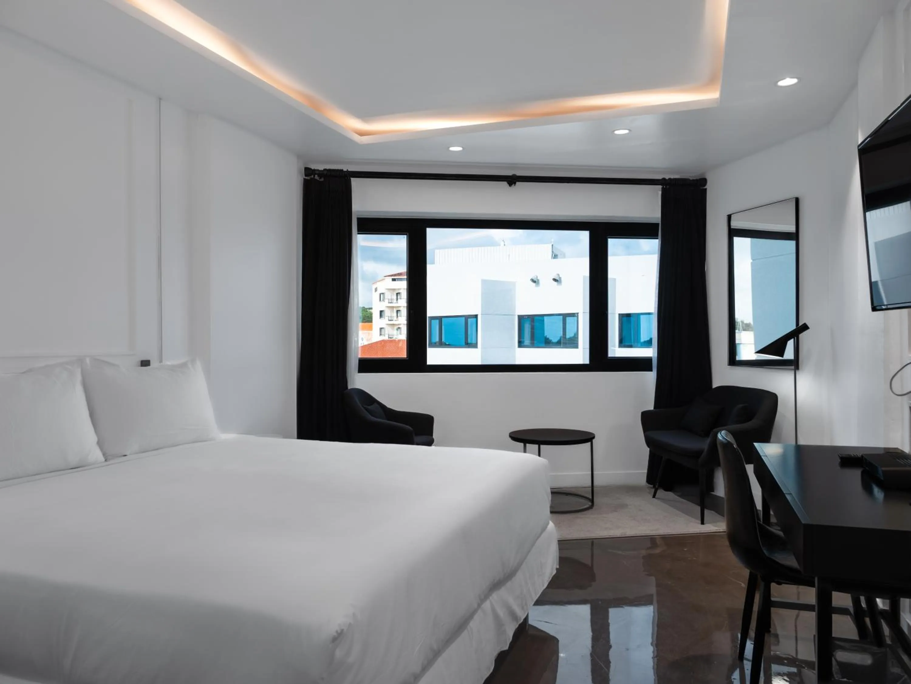 Bed in Hotel Tano Guam