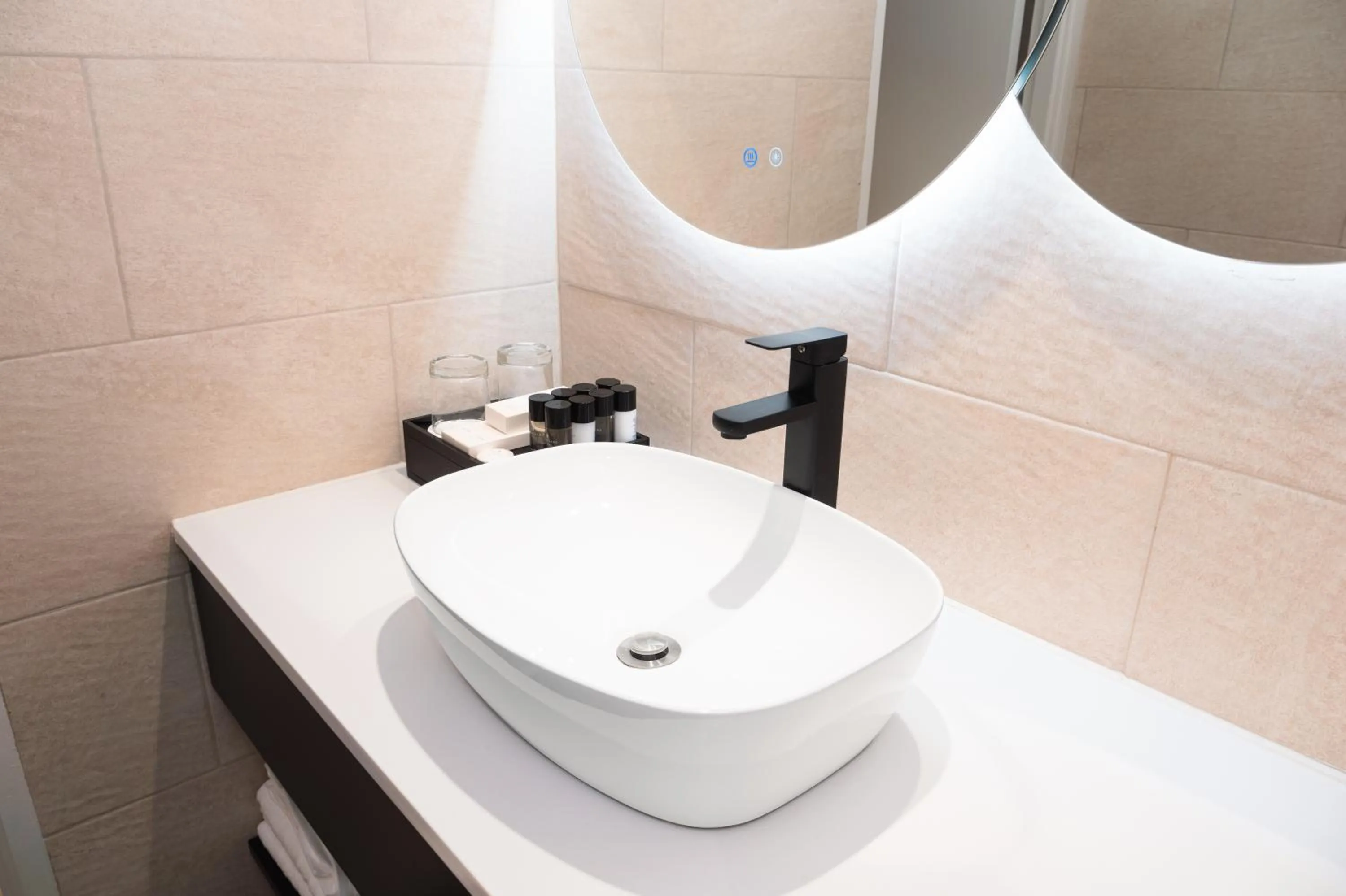 Bathroom in Hotel Tano Guam