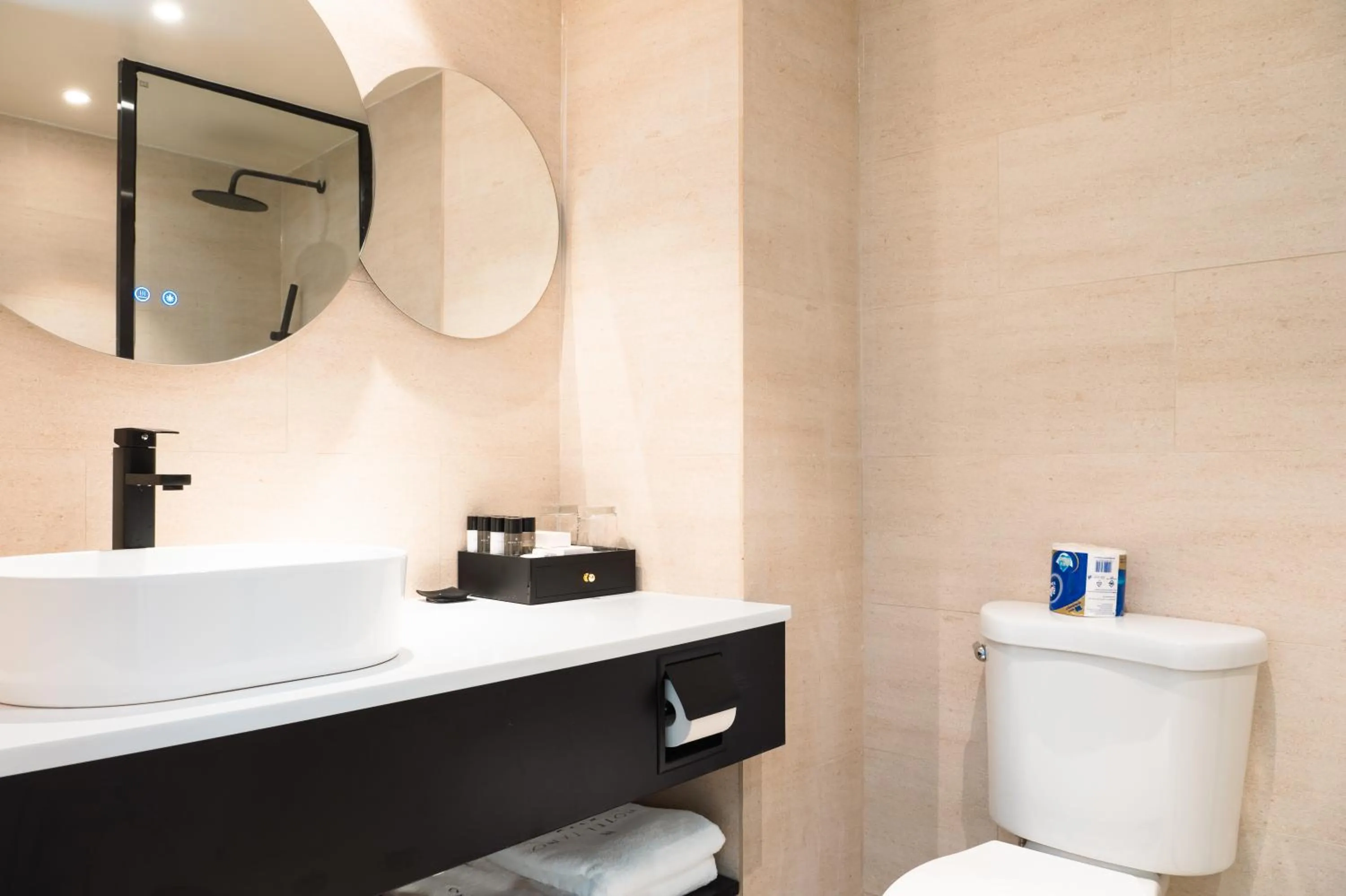 Bathroom in Hotel Tano Guam