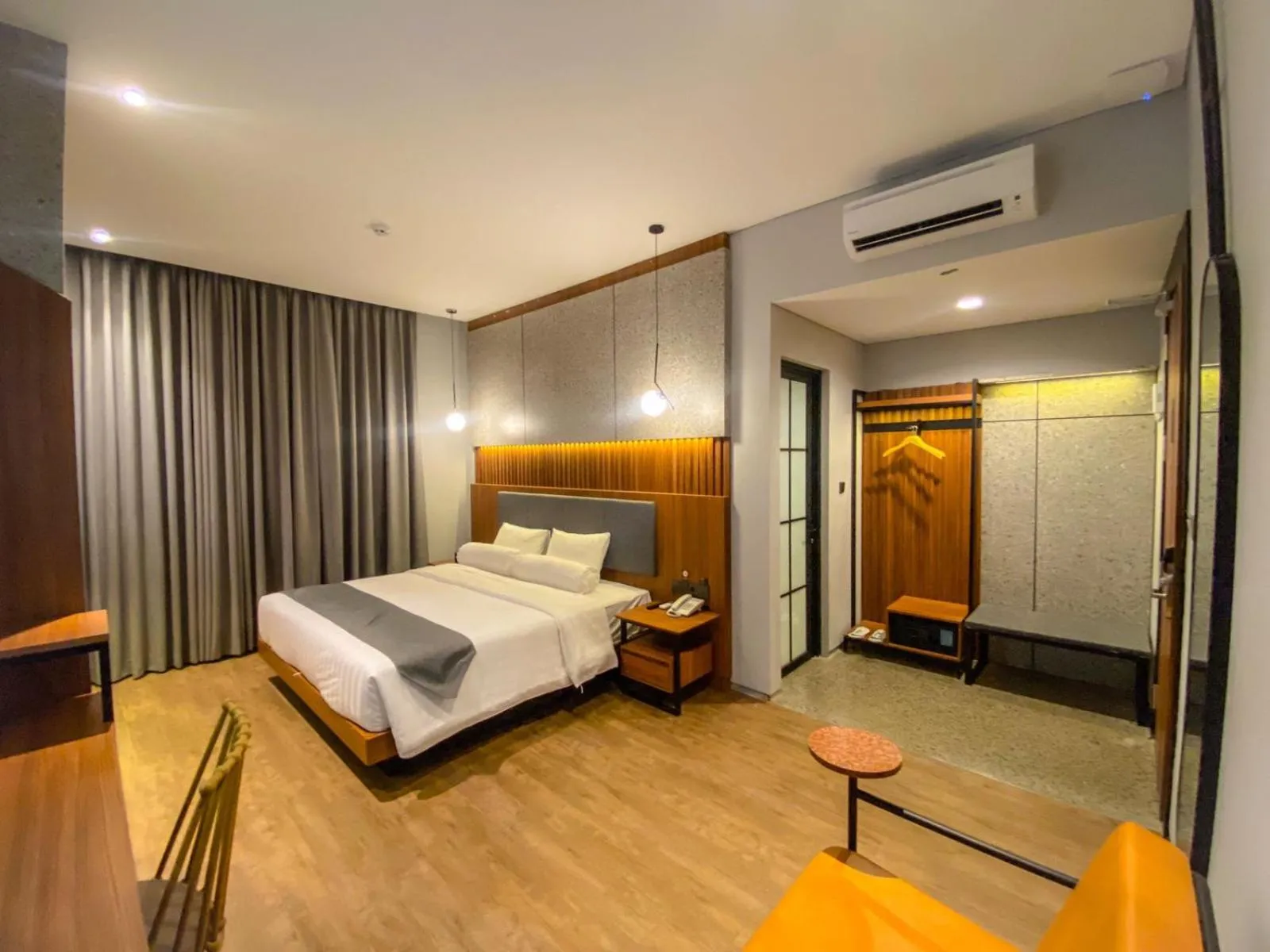 Bedroom, Bed in Nata Azana Hotel Solo