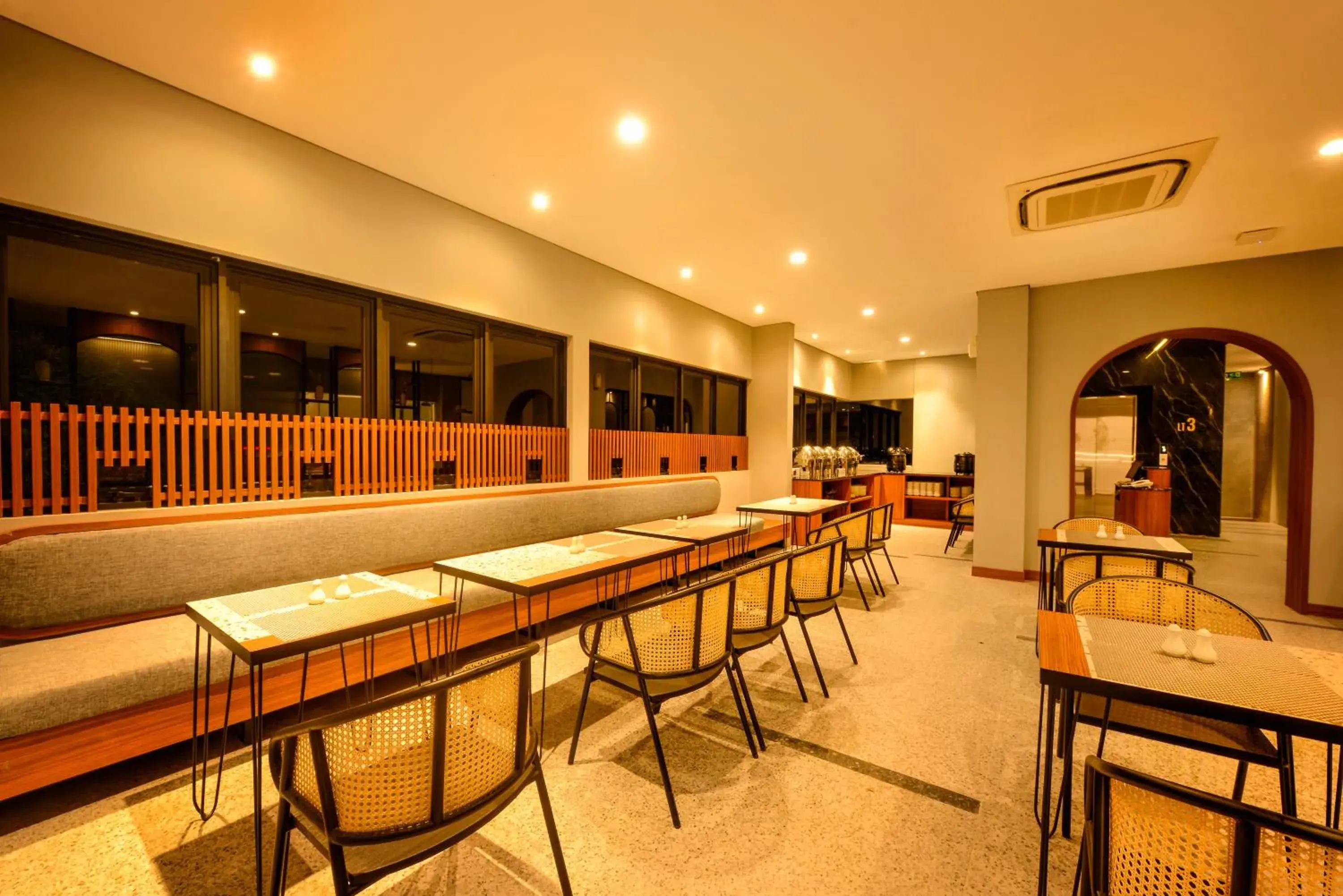 Restaurant/places to eat in Nata Azana Hotel Solo Restaurant/places to eat in Nata Azana Hotel Solo