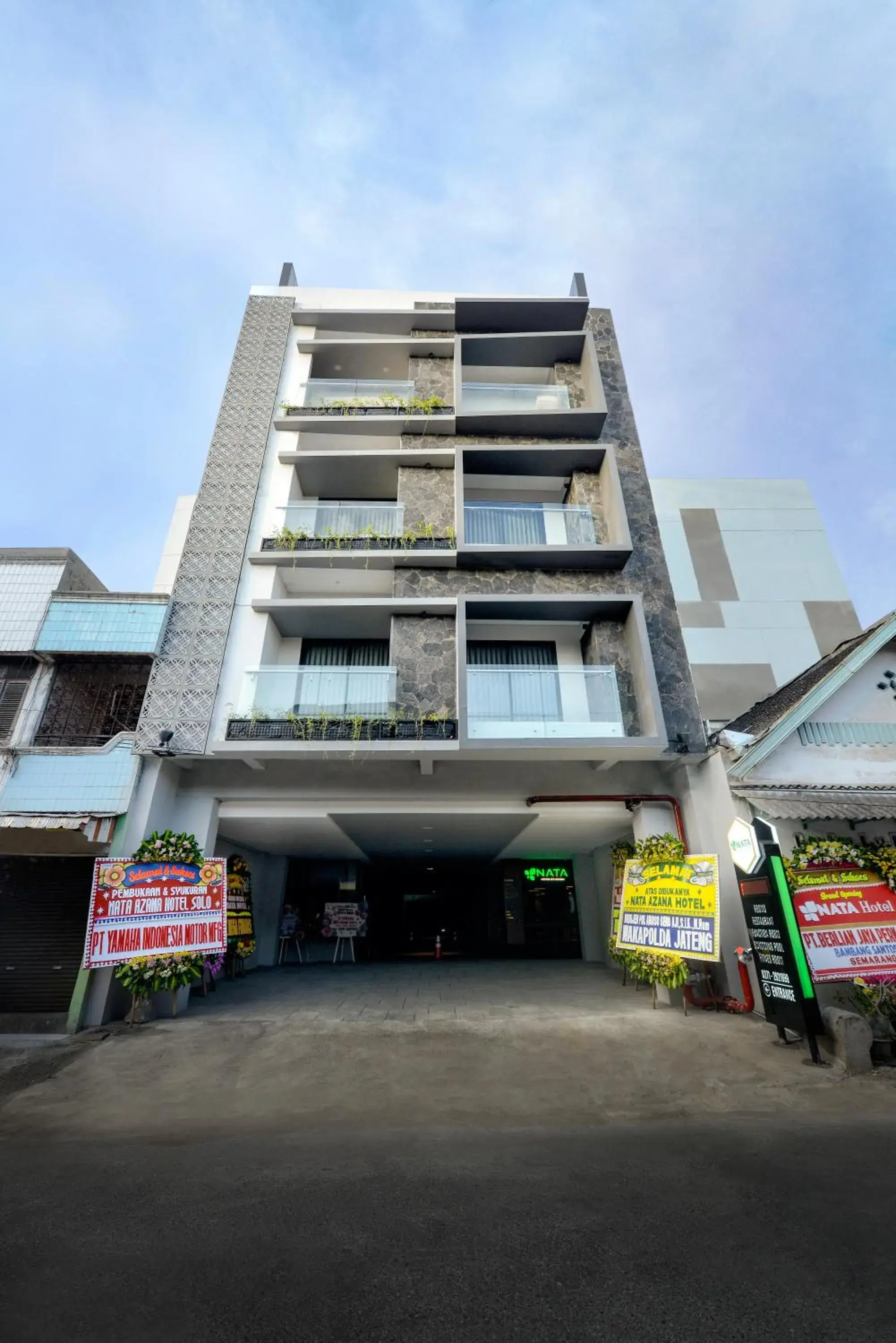 Property building in Nata Azana Hotel Solo Property building in Nata Azana Hotel Solo