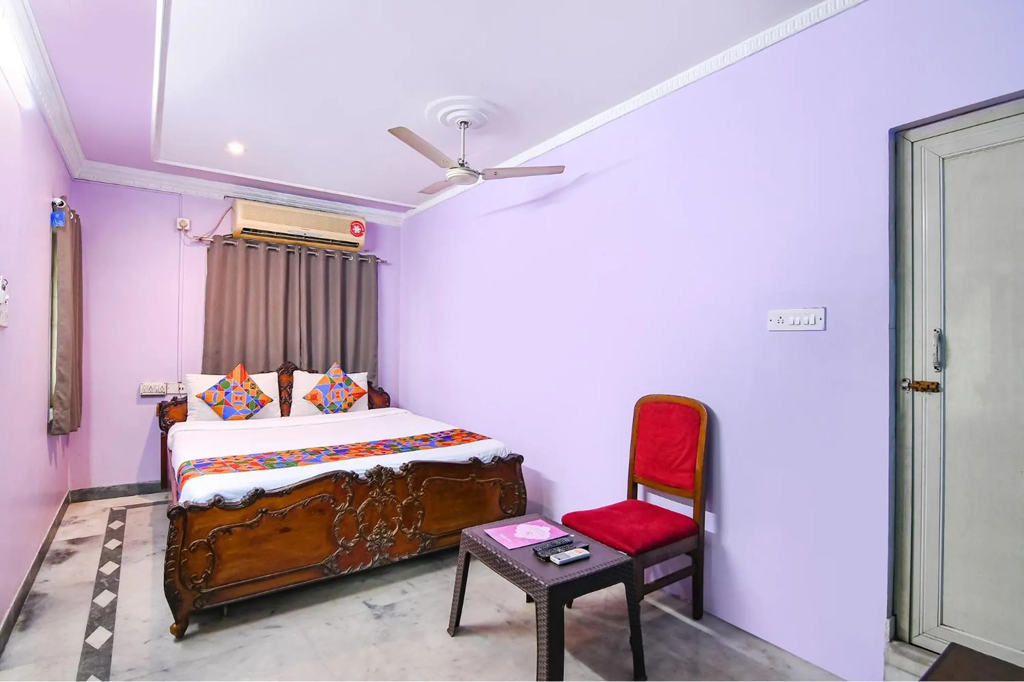 Living room in FabExpress Karunamoyee Regency