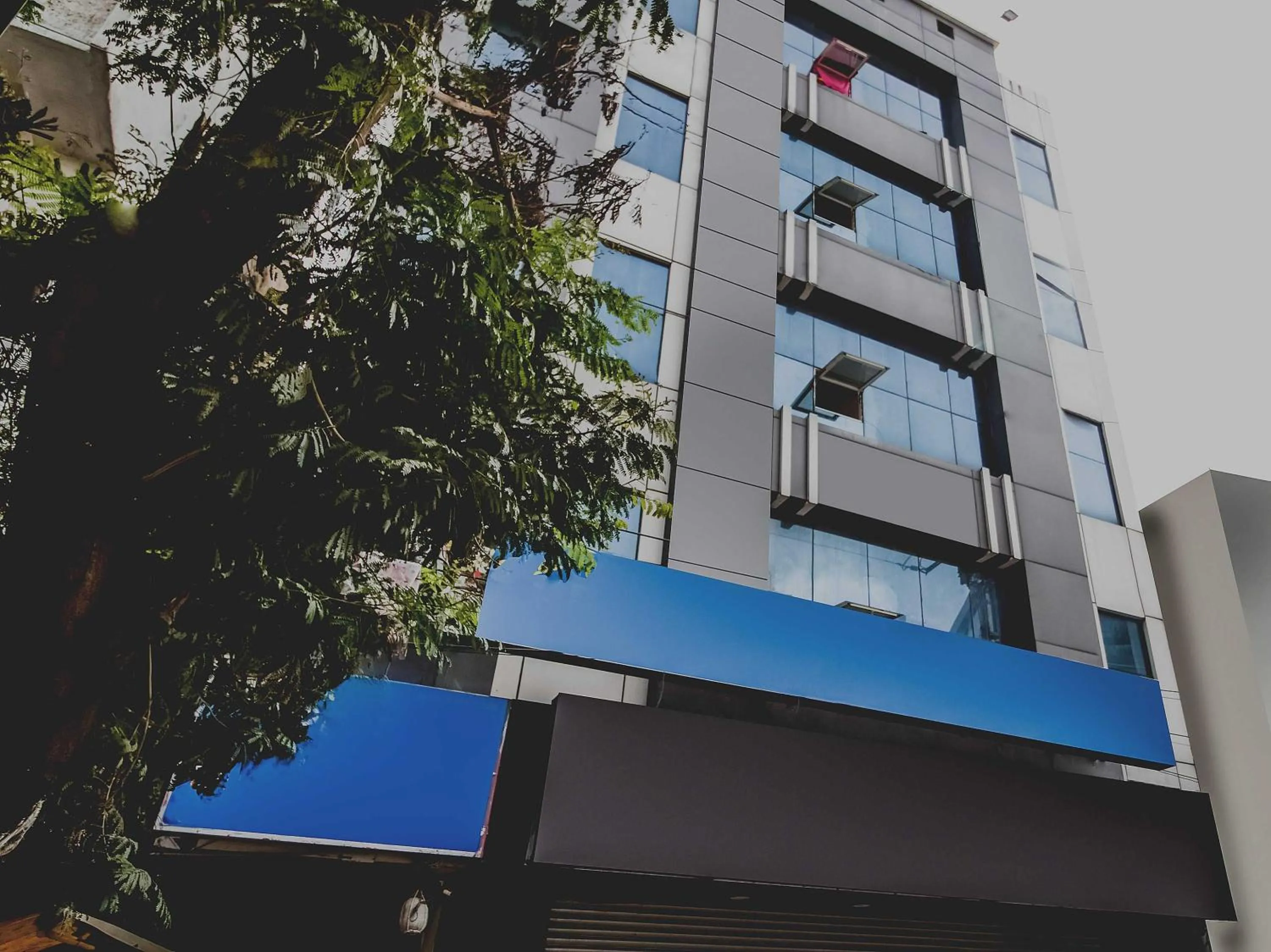 Hotel O Grand Brundavan