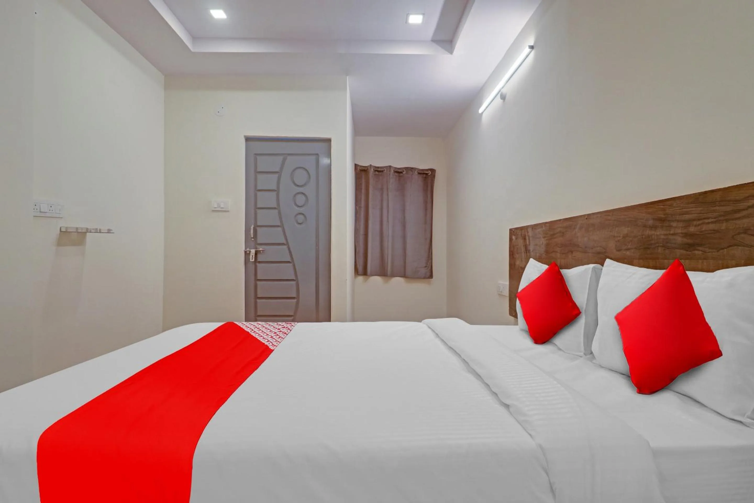 Bedroom, Bed in Hotel O R Square Bn Reddy