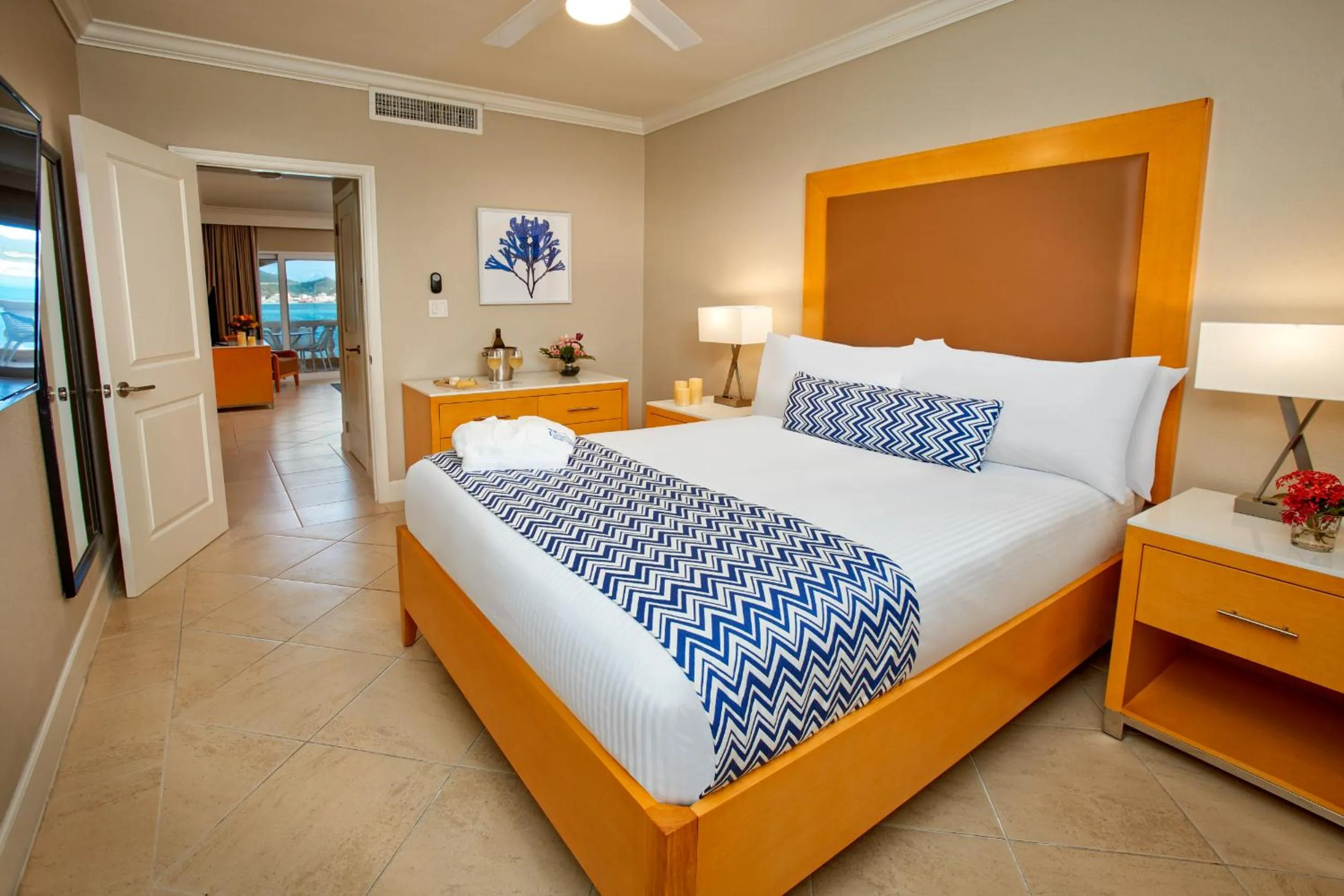 Bedroom, Bed in Divi Little Bay Beach Resort