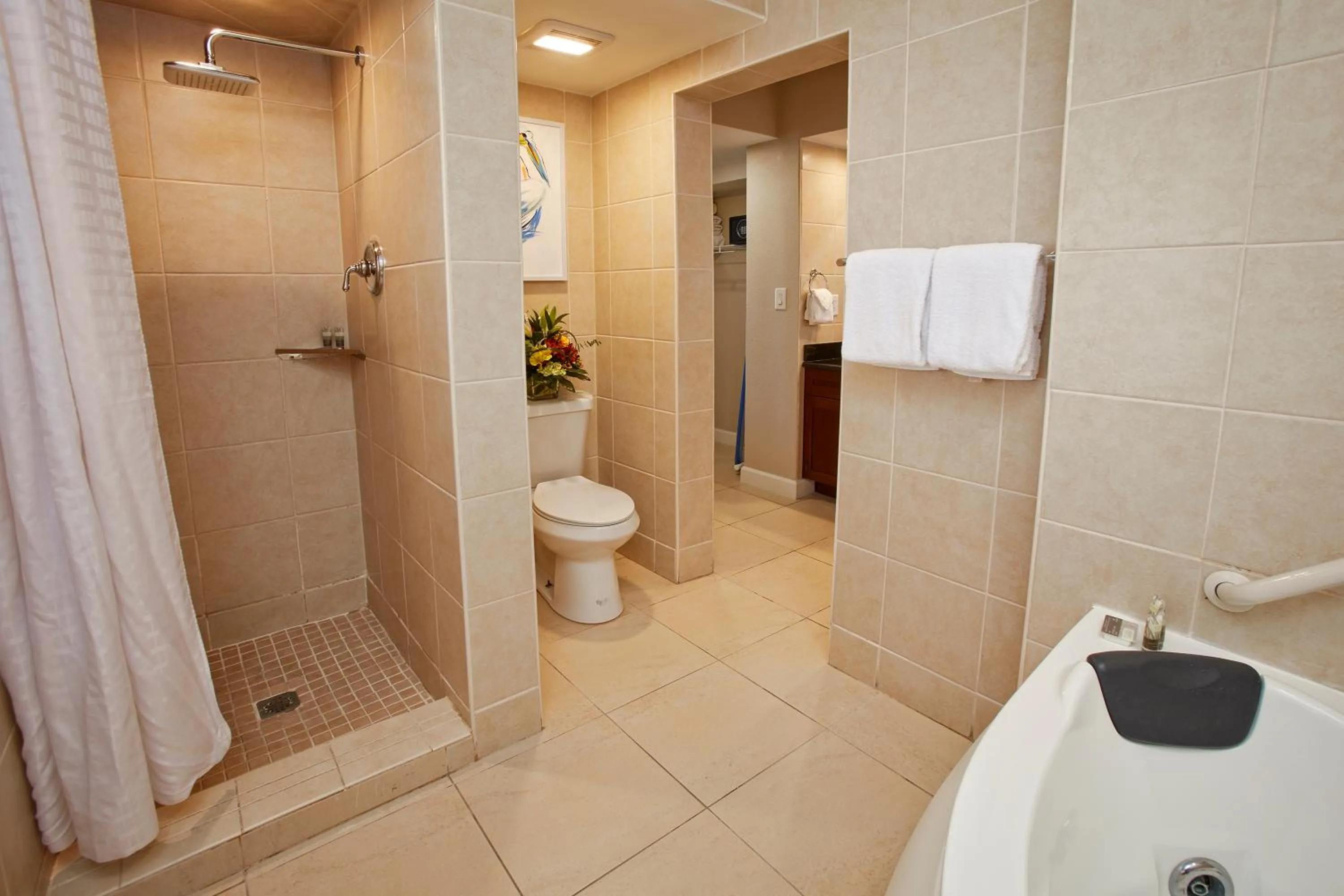 Shower in Divi Little Bay Beach Resort