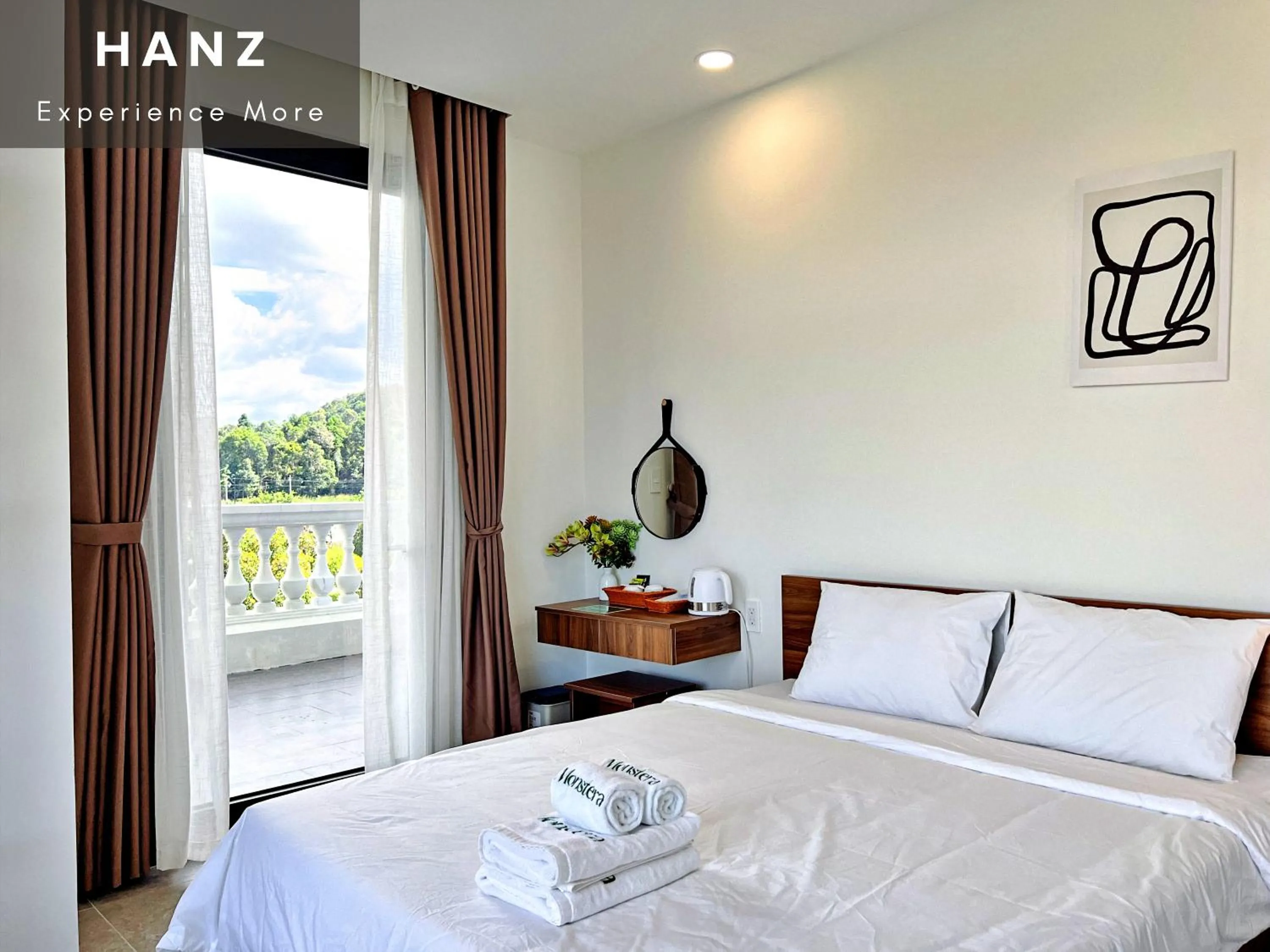 Bed in HANZ TM01 Monstera Grand Lago