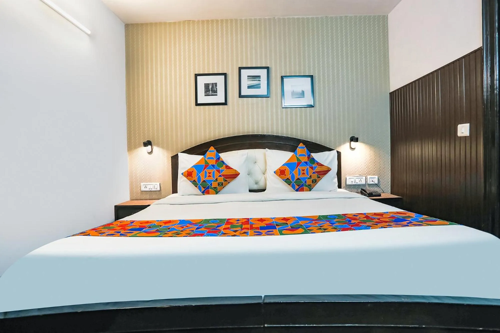 Bed in FabHotel Sentinel Suites