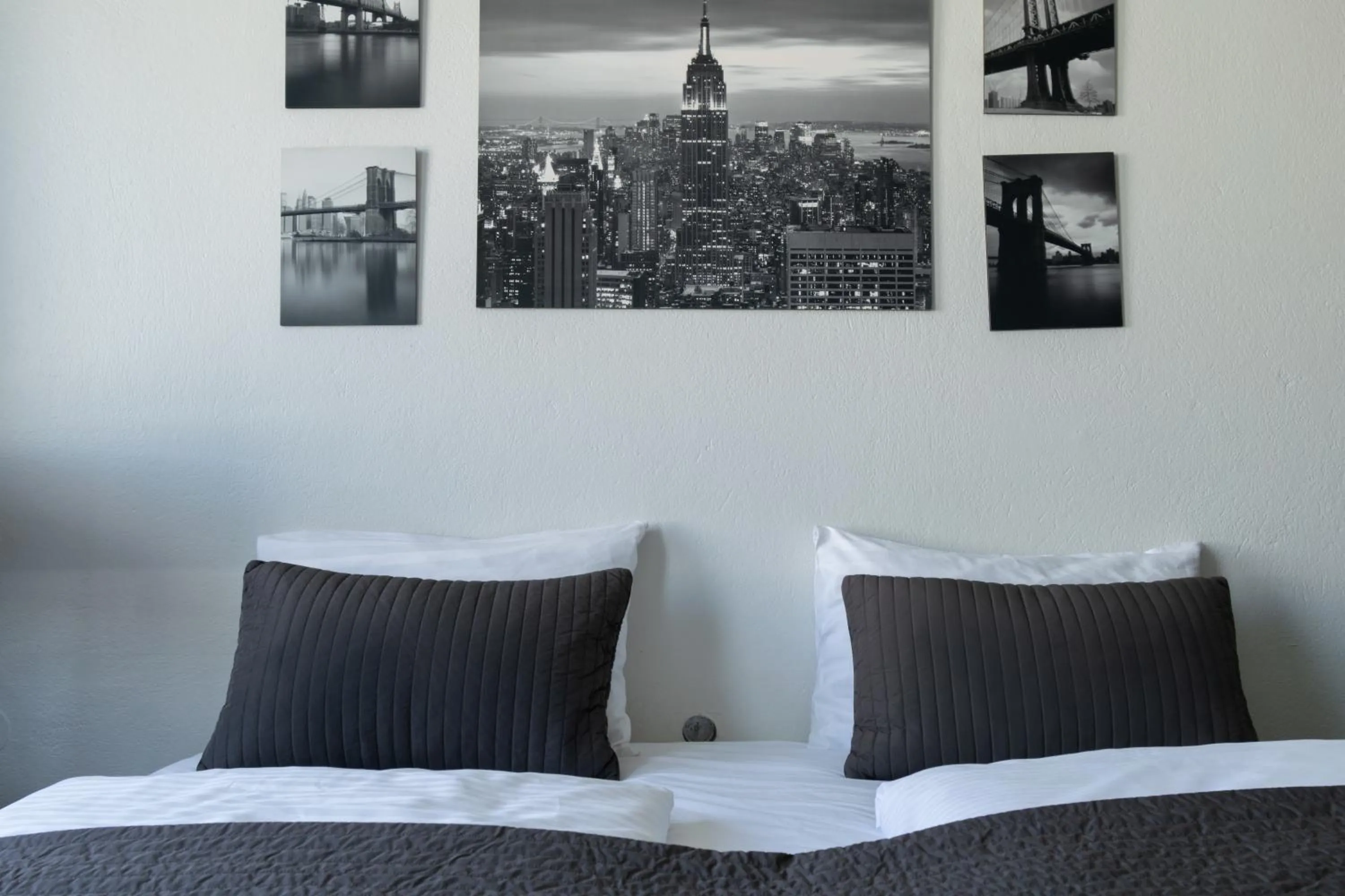 Bed in Máni Apartments