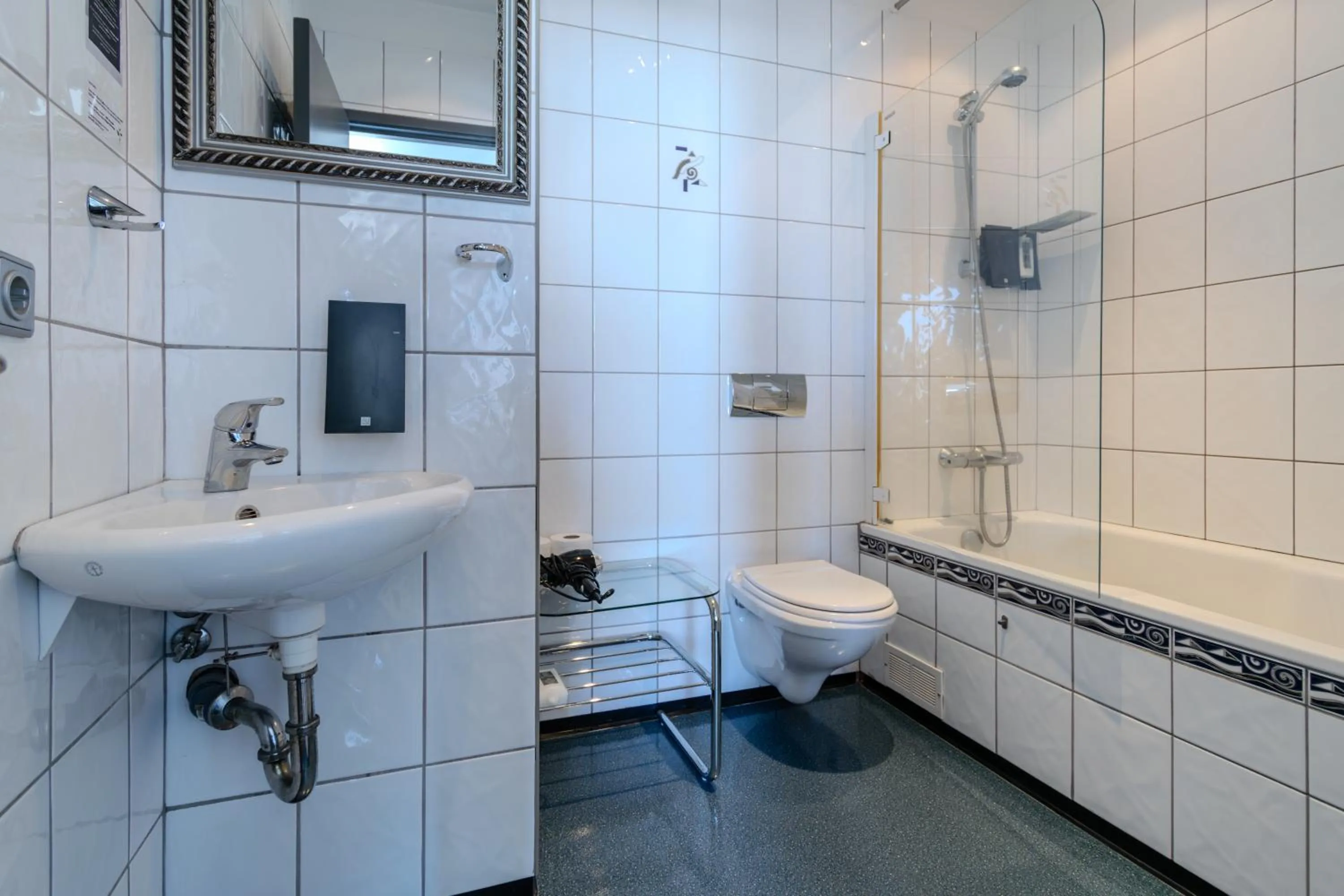 Bathroom in Máni Apartments