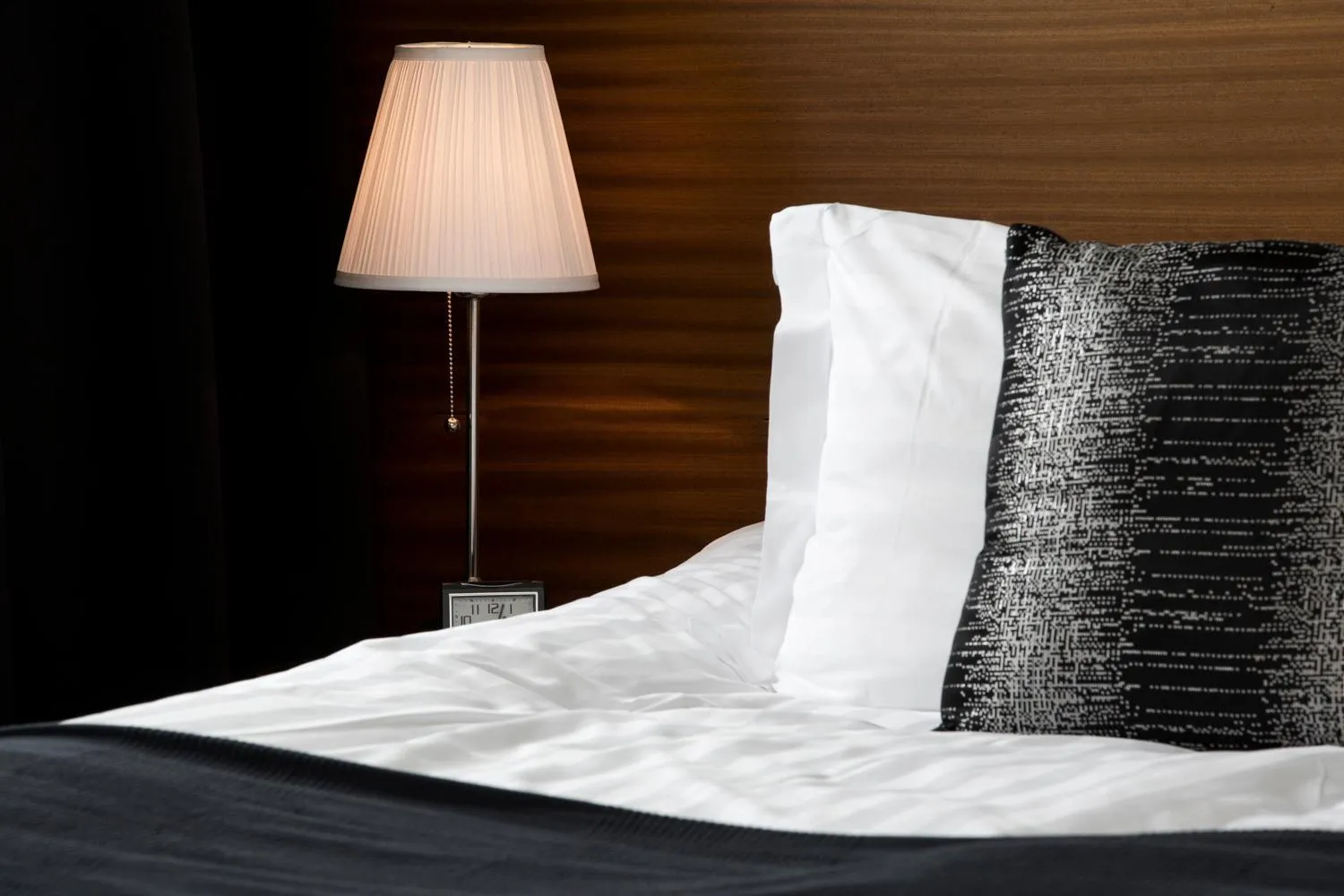 Bed in Máni Apartments