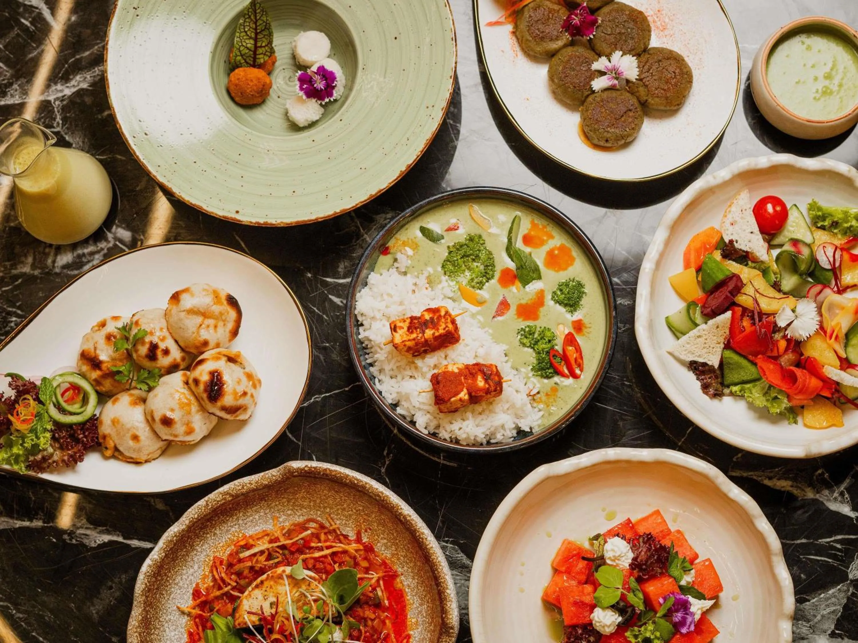 Lounge or bar in Novotel Jodhpur ITI Circle