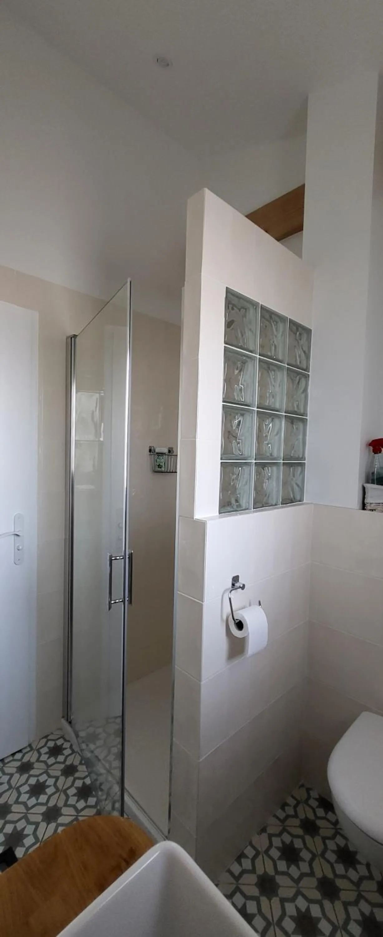 Bathroom in Biarritz appartement 2 adultes, 2 enfants à proximité immédiate des plages et des commerces