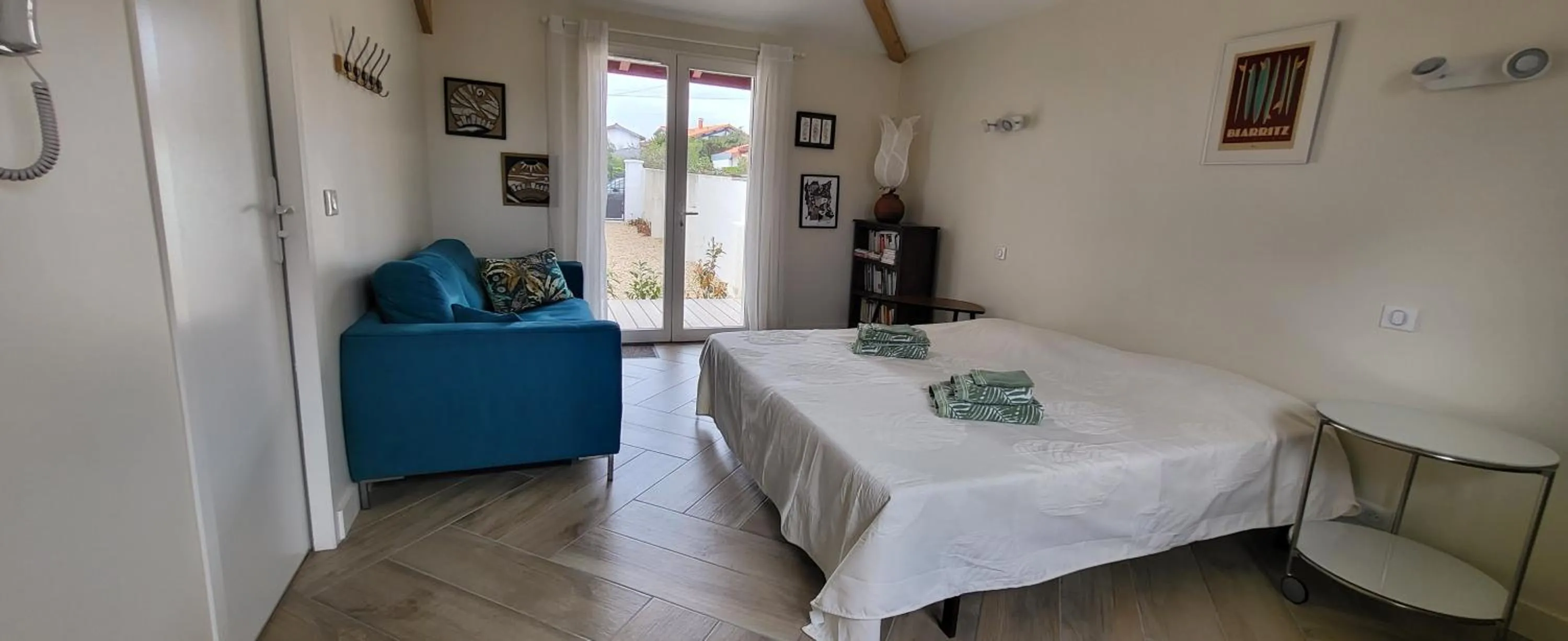Bedroom, Bed in Biarritz appartement 2 adultes, 2 enfants à proximité immédiate des plages et des commerces
