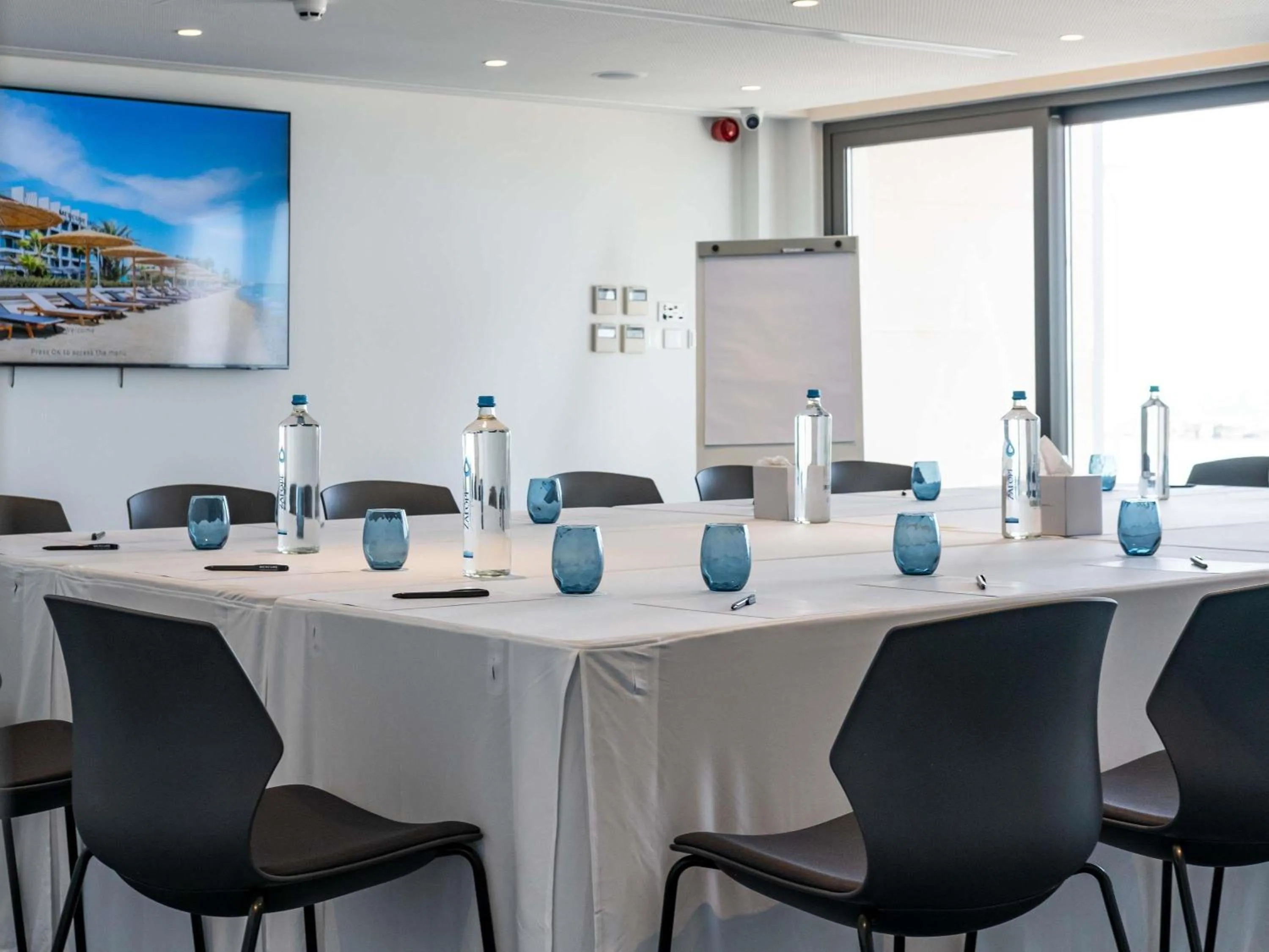 Meeting/conference room in Mercure Larnaca Beach Resort